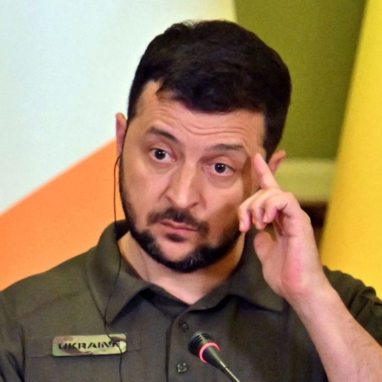 Selenskyj entlässt wichtige Behördenchefs.