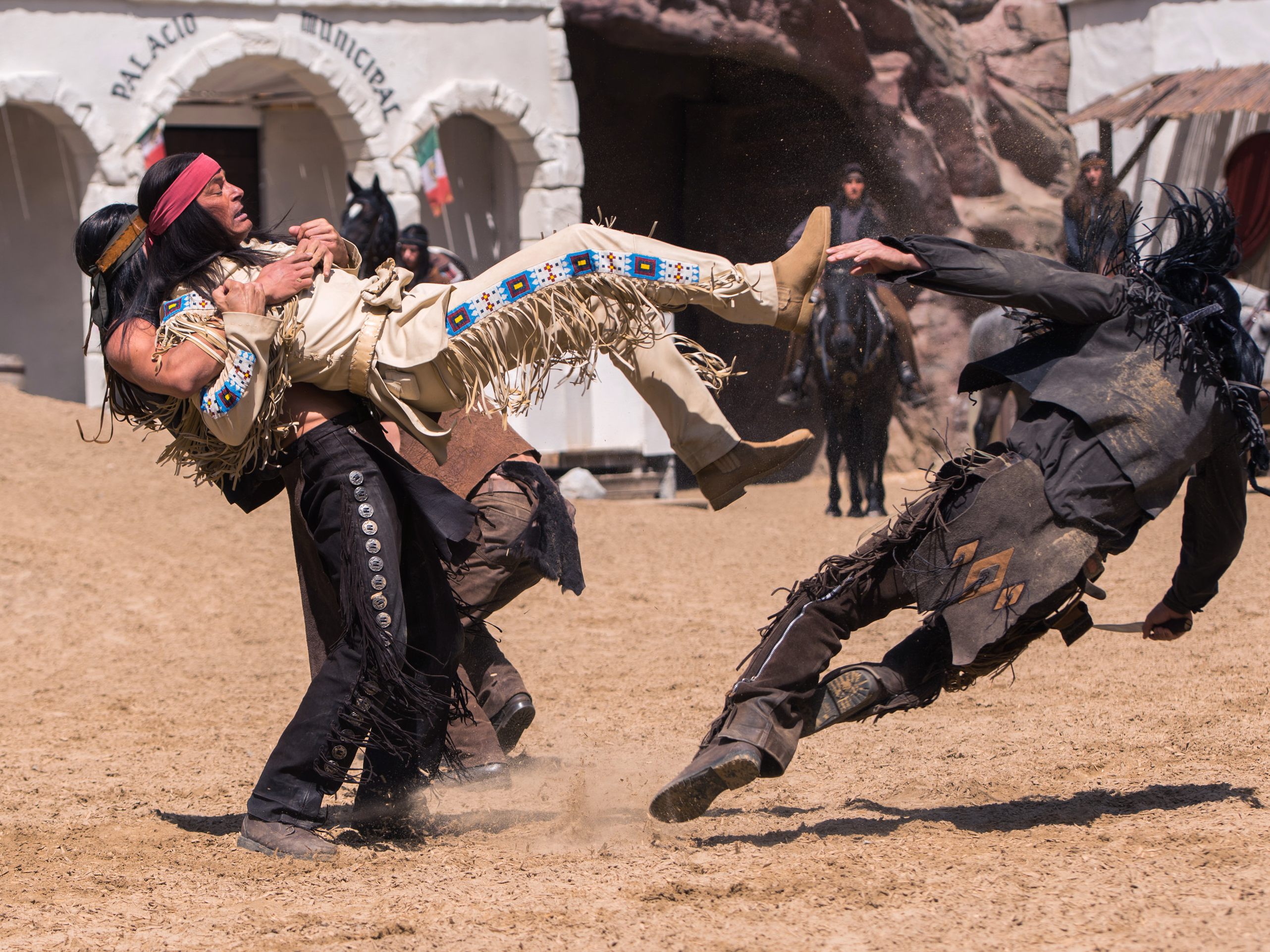 Ravensburger erntete Kritik dafür, dass die Firma Winnetou-Bücher aus dem Verkauf nahm.