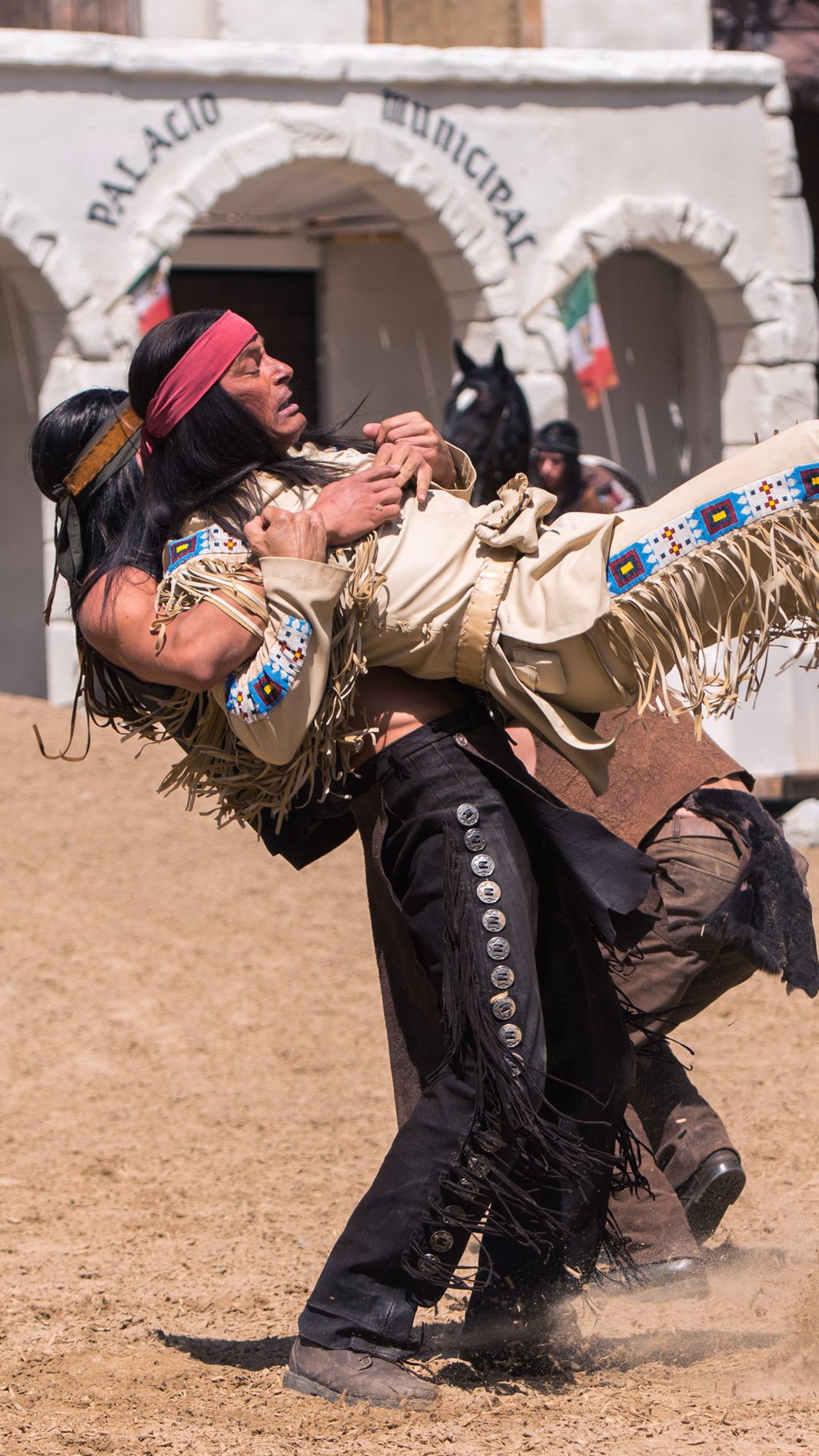 Ravensburger erntete Kritik dafür, dass die Firma Winnetou-Bücher aus dem Verkauf nahm.