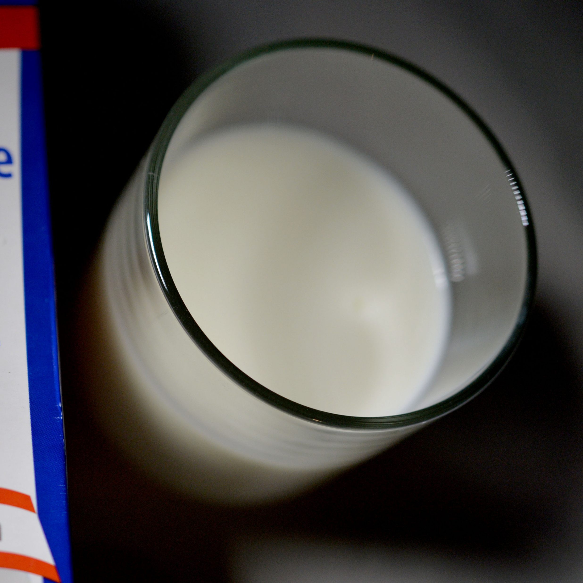 Milch kann gegen Sodbrennen helfen.