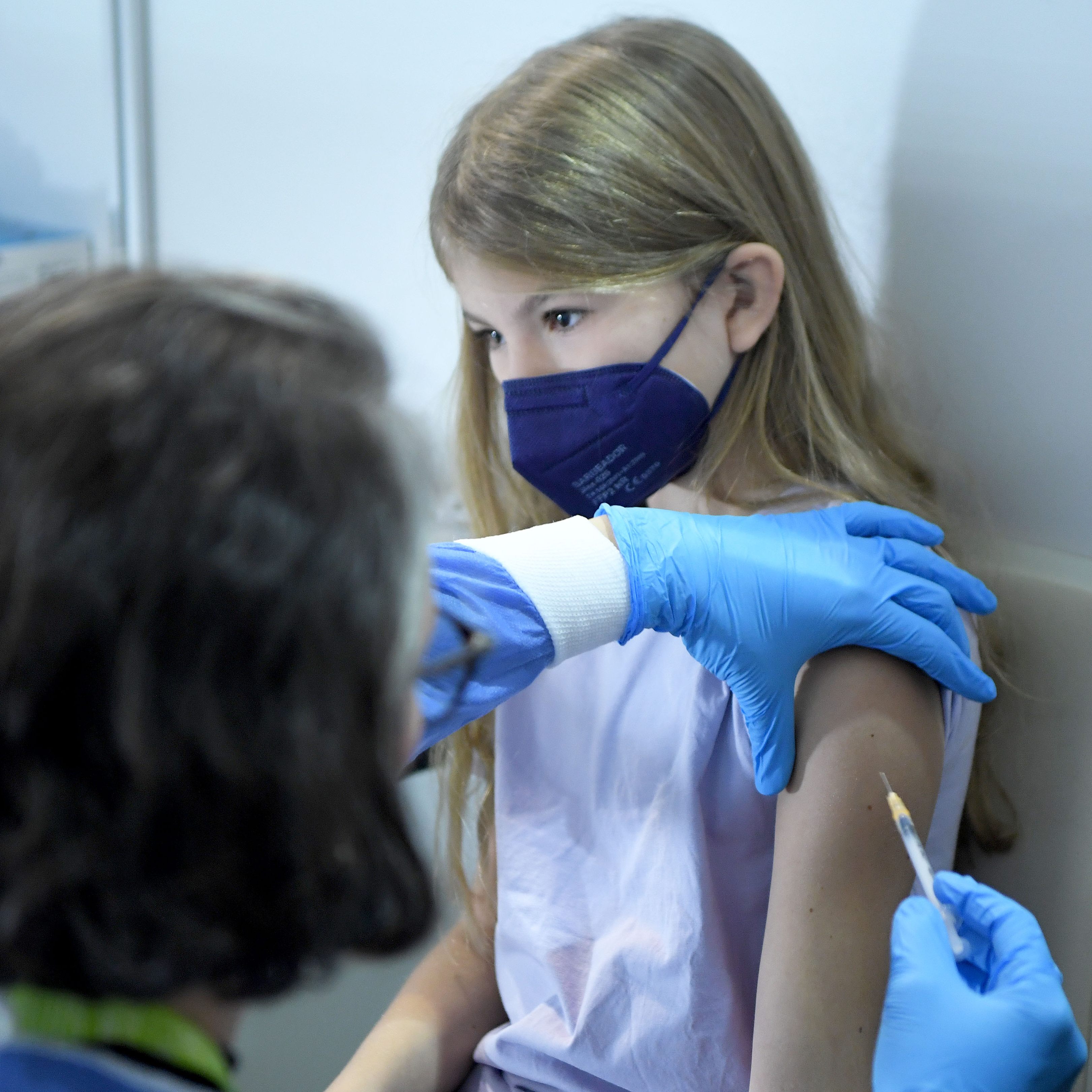 Europäische Behörden denken über eine Affenpocken-Impfung für Kinder und Jugendliche nach.