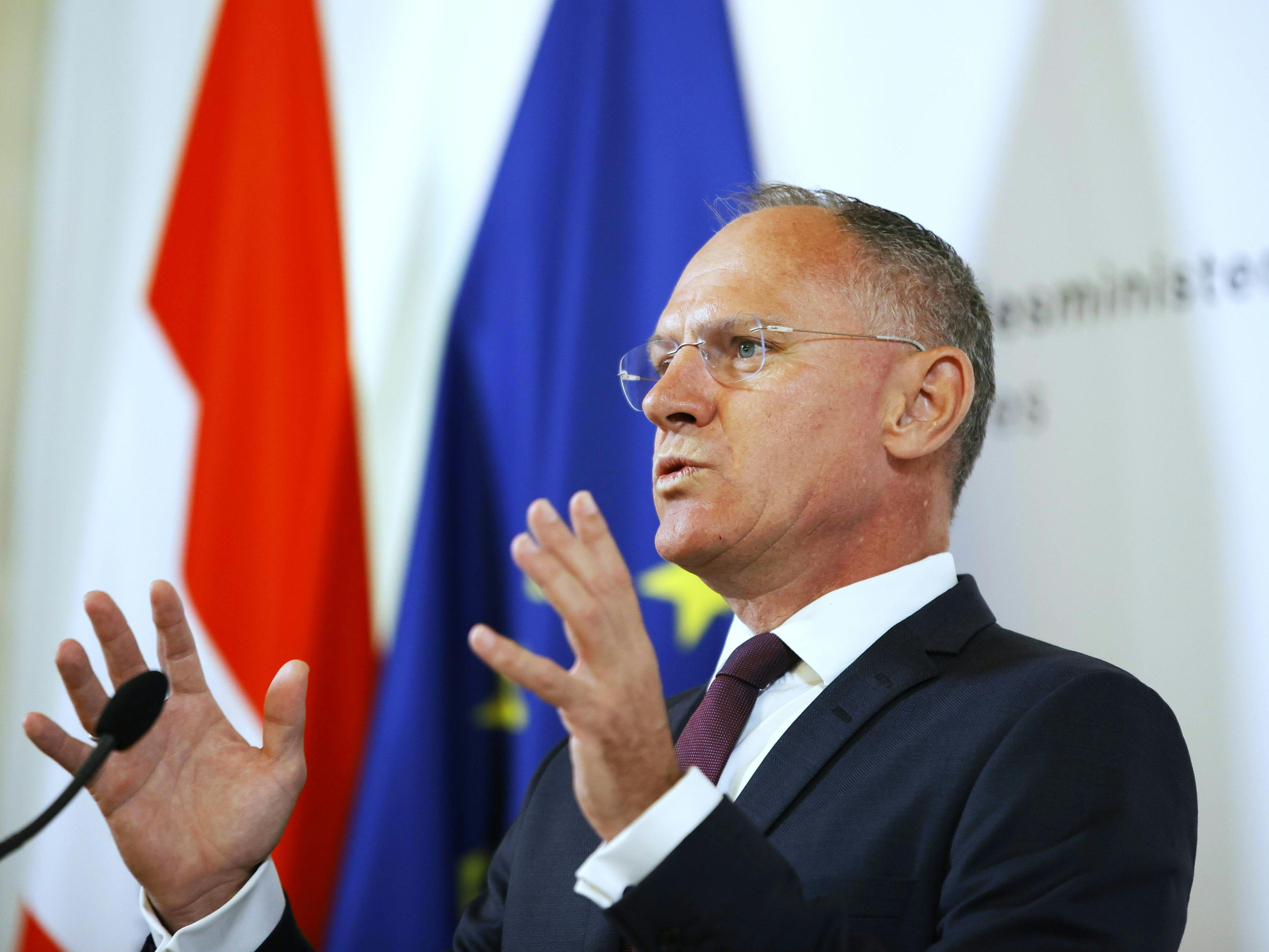 Innenminister Gerhard Karner (ÖVP) kritisierte die "Brutalität" der Schlepper. Innenminister Gerhard Karner (ÖVP) kritisierte die "Brutalität" der Schlepper.