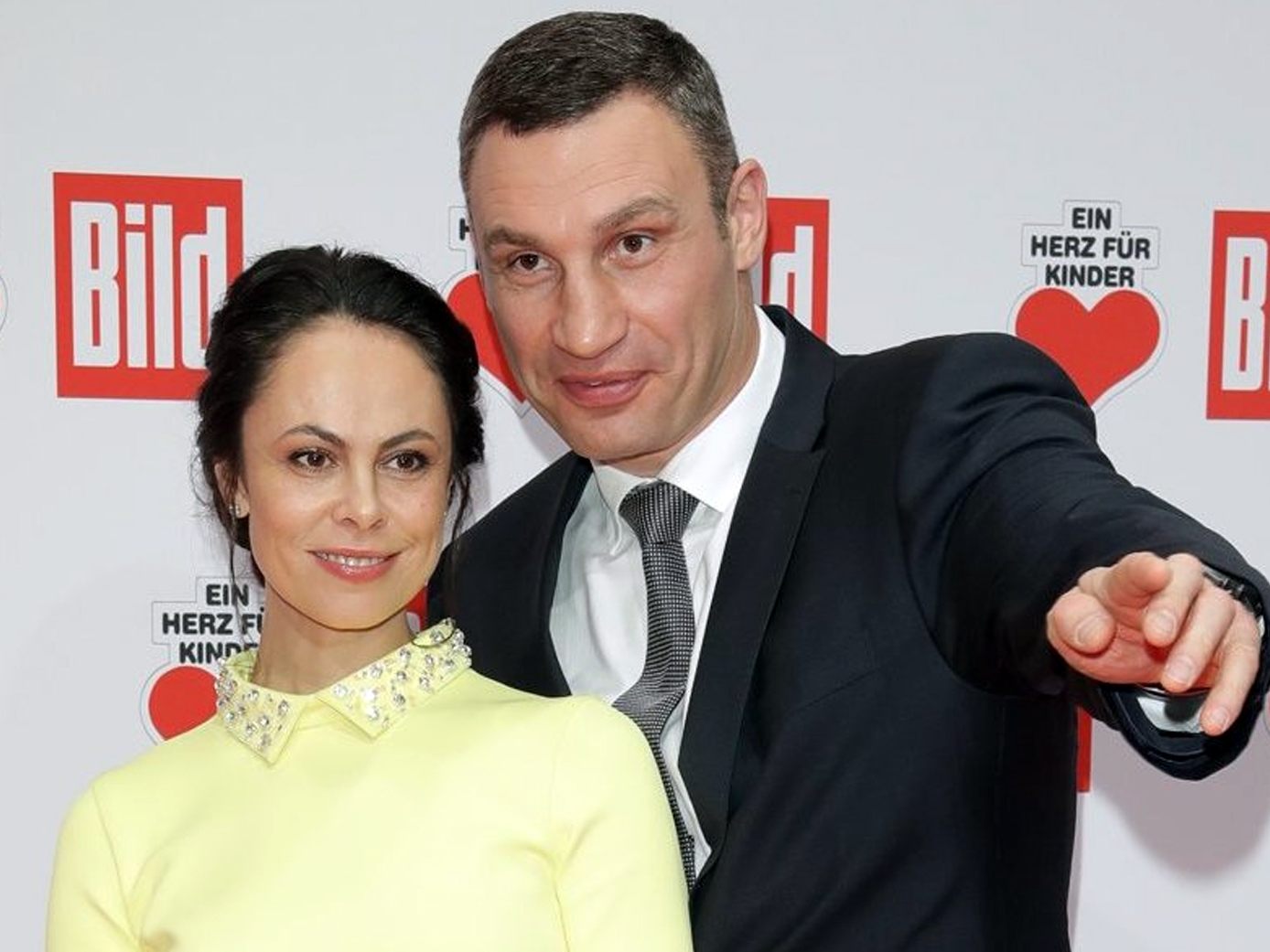 Vitali Klitschko und seine Frau Natalia lassen sich scheiden. Vitali Klitschko und seine Frau Natalia lassen sich scheiden.