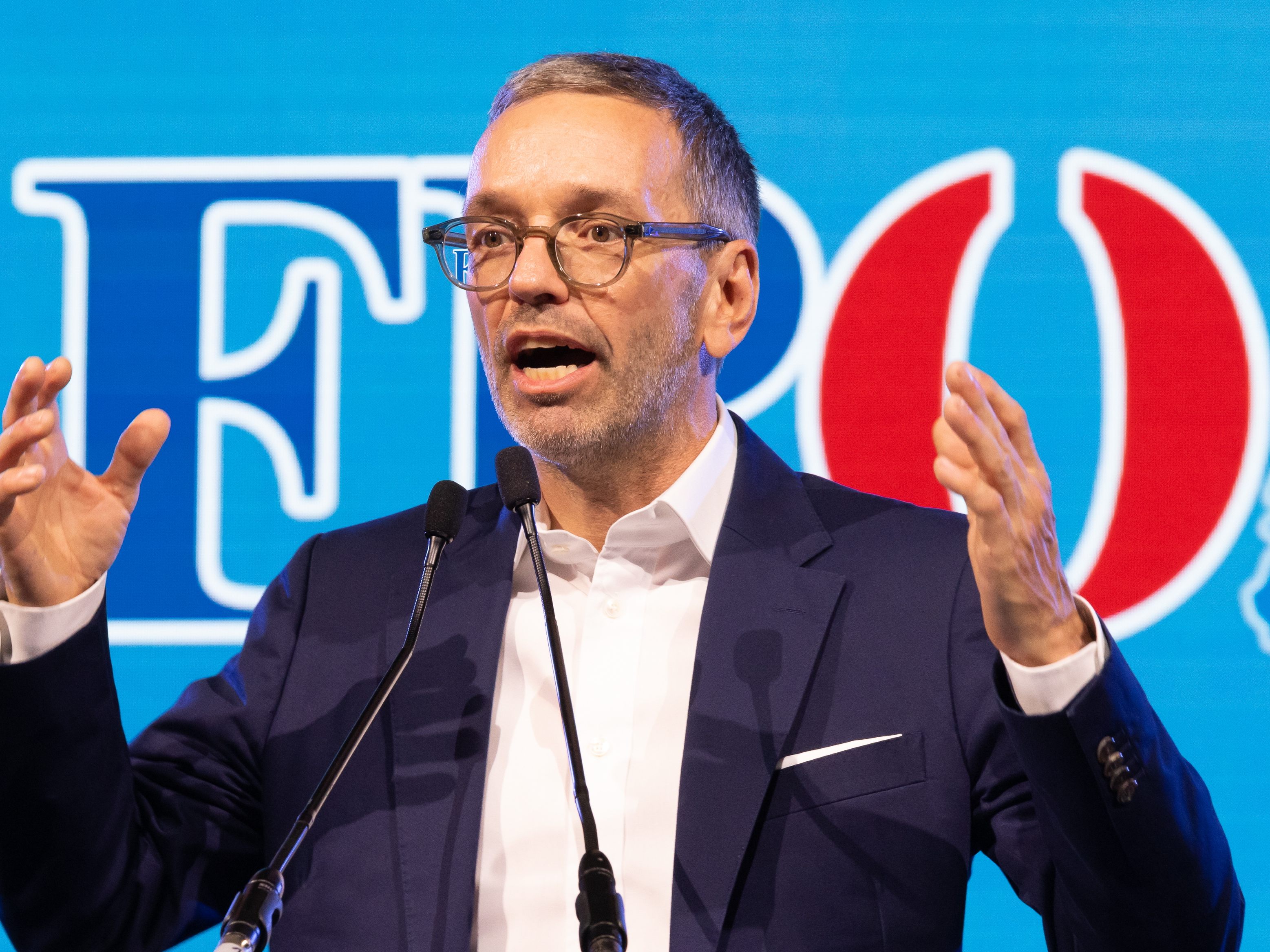 Für Kickl sind die Russland-Sanktionen "ein Knieschuss für die heimische Wirtschaft".