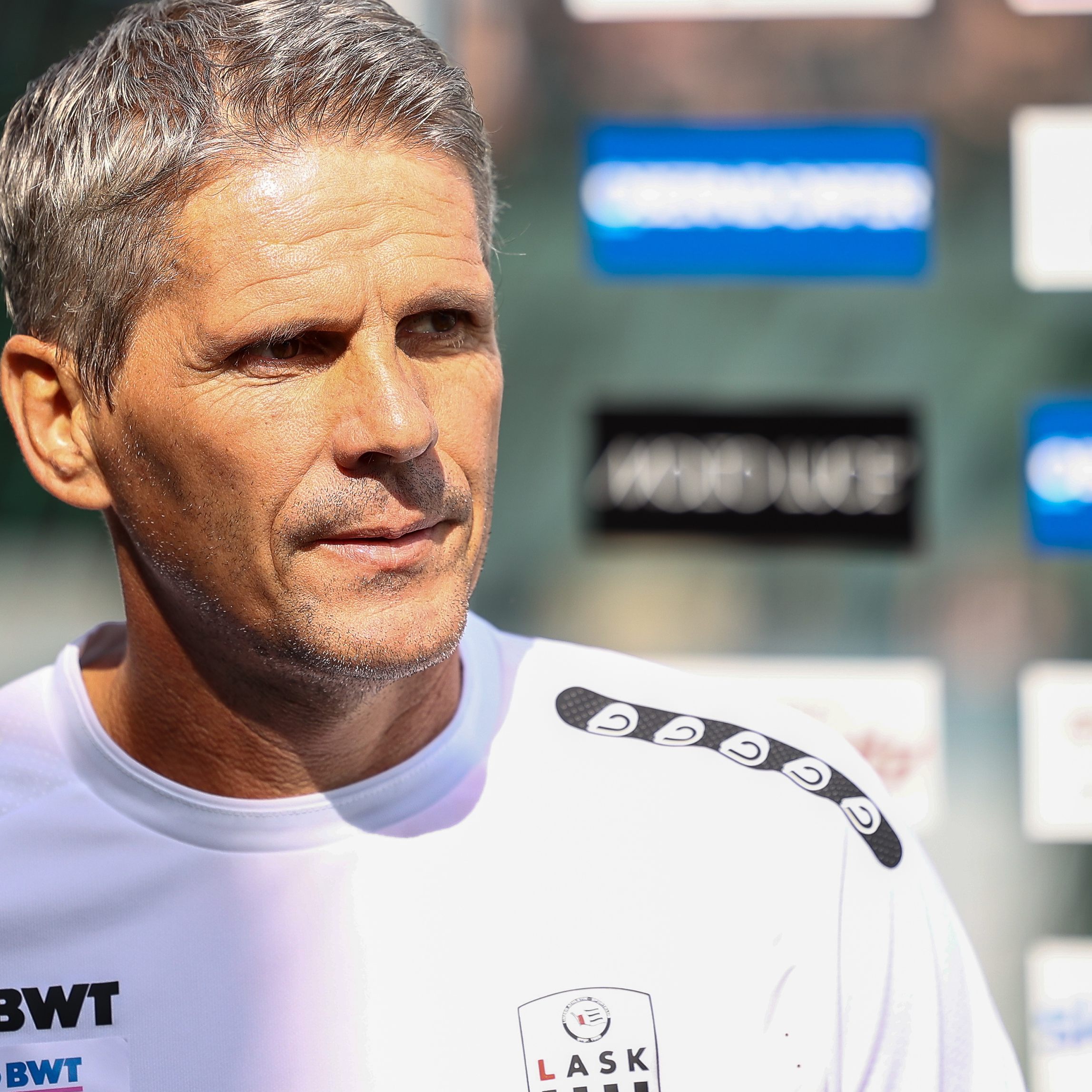 Am Sonntag gab es eine Bier-Belohnung für Kühbauer.