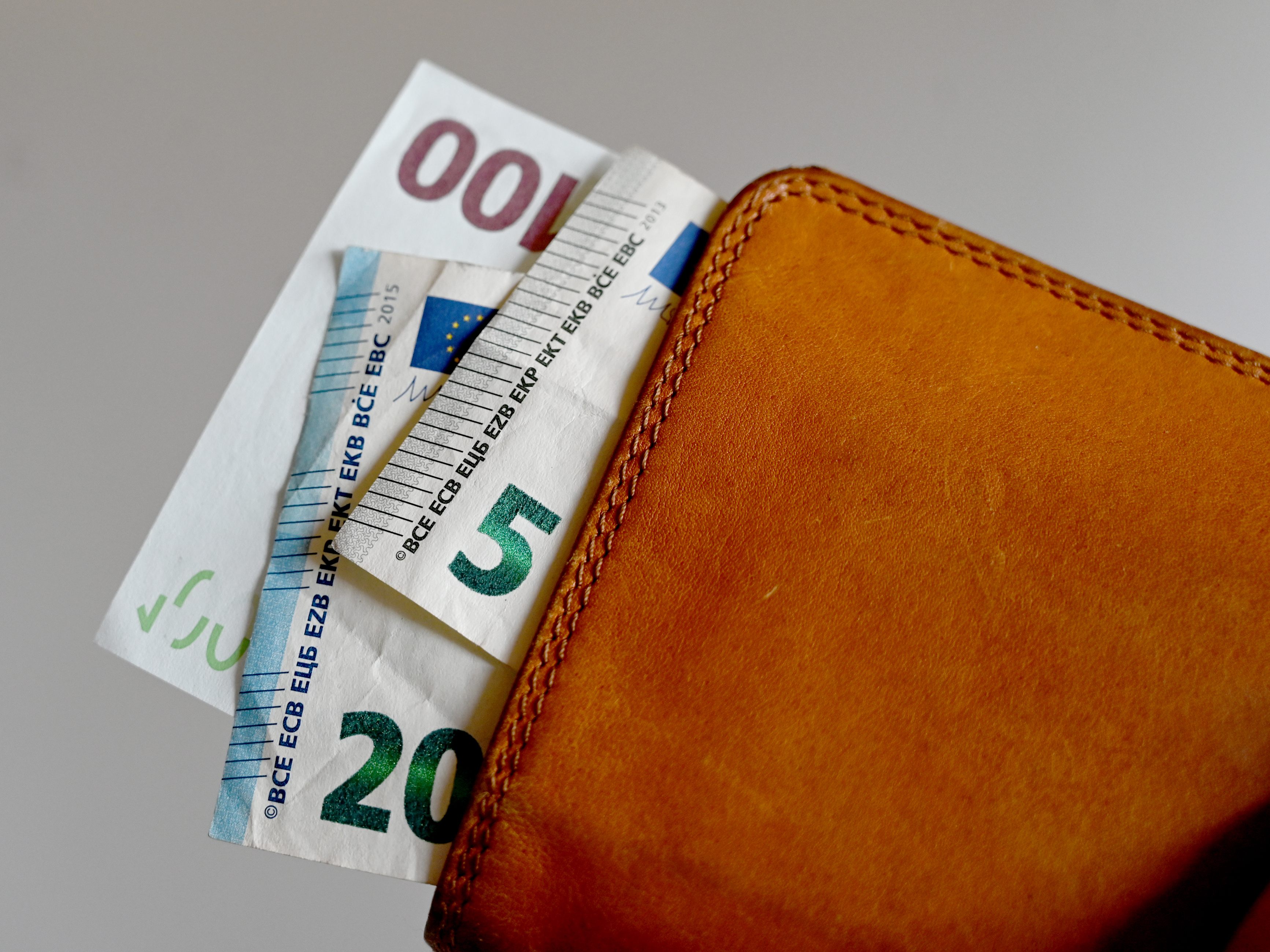 Einmalzahlung für Studienbeihilfe-Bezieher wird ausbezahlt. Einmalzahlung für Studienbeihilfe-Bezieher wird ausbezahlt.