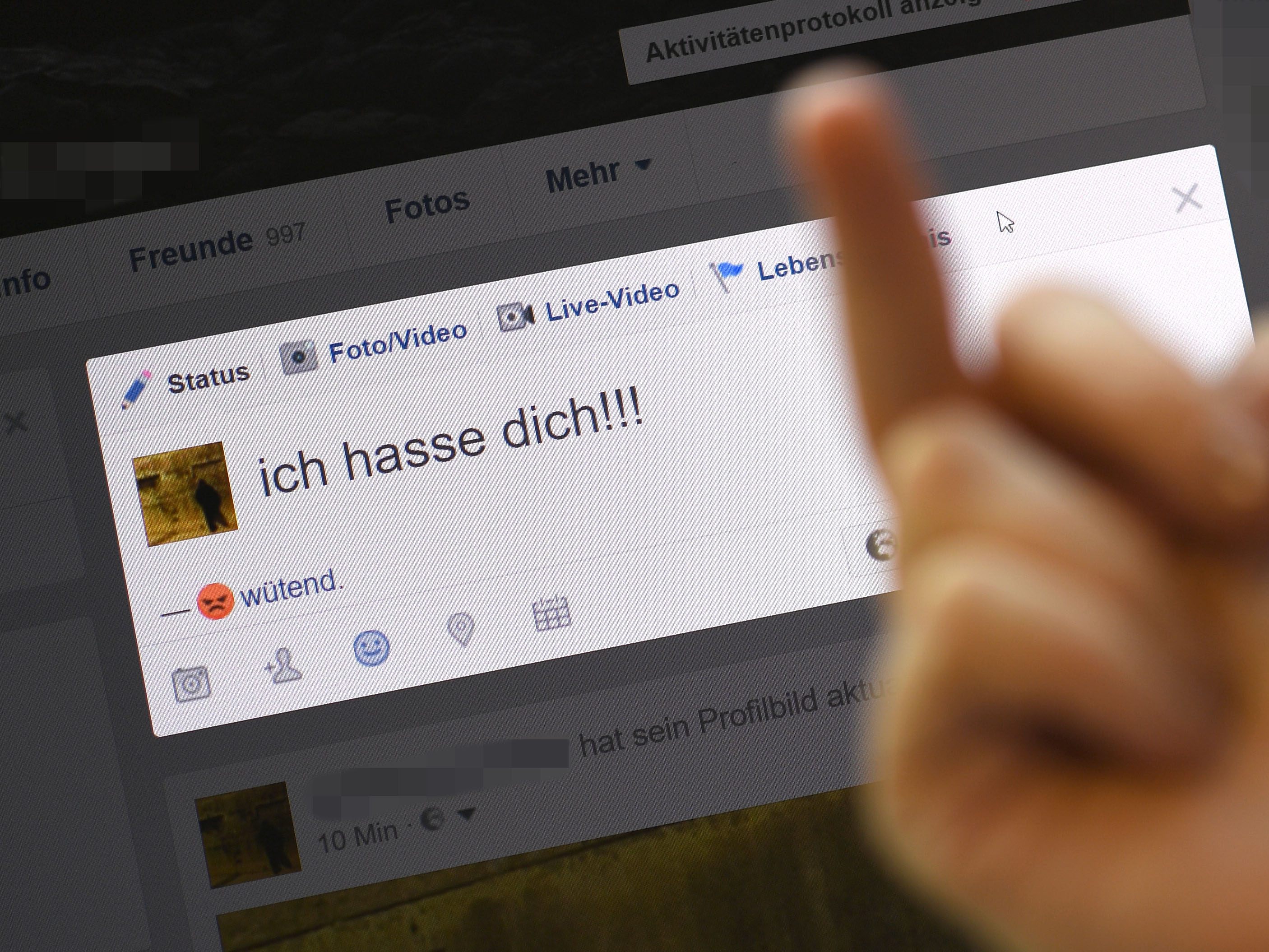 Strengere Strafen bei Hass im Netz? Die Mehrheit ist dafür.