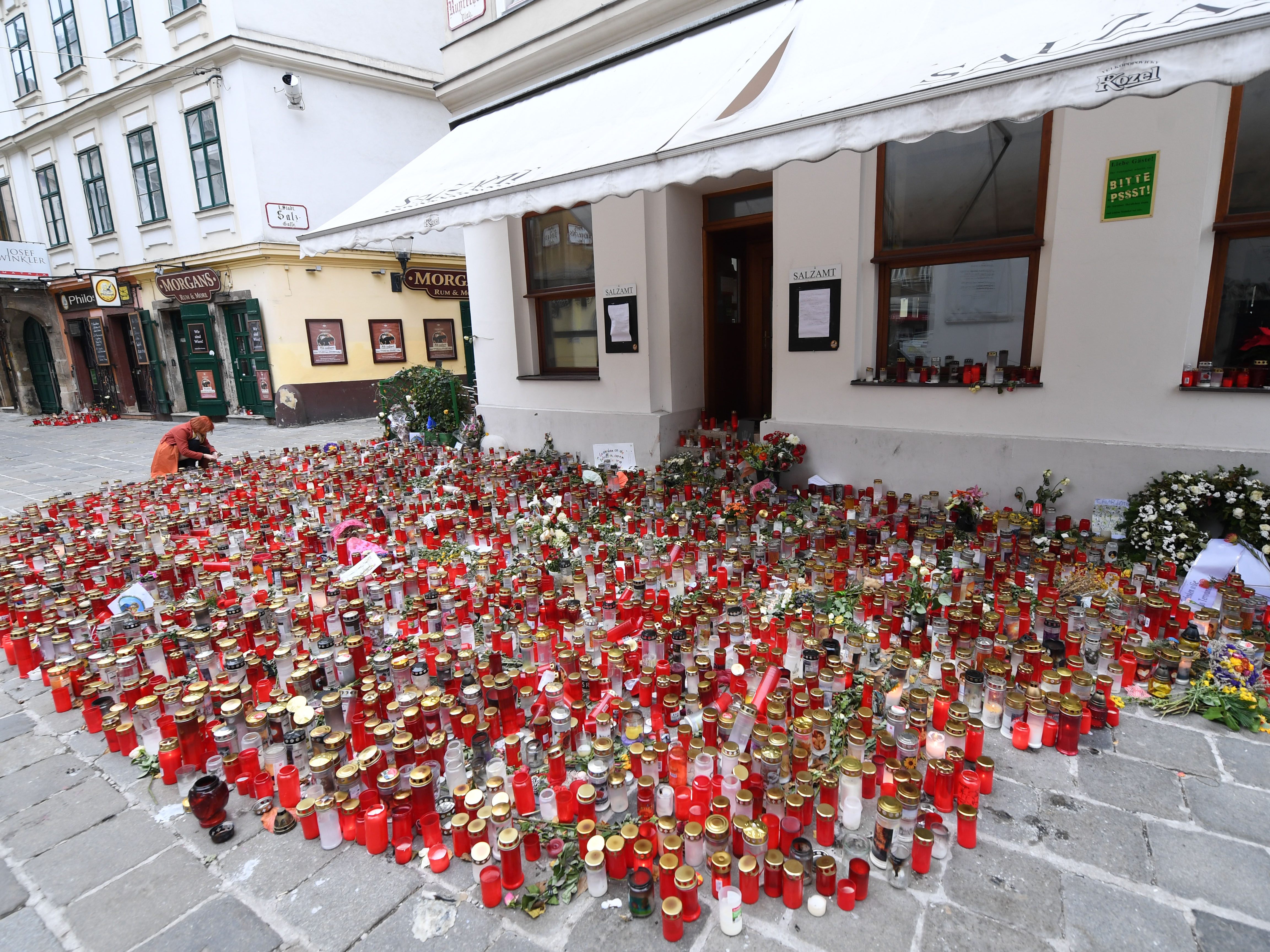Nach dem Terroranschlag in Wien werden sechs Männer angeklagt.