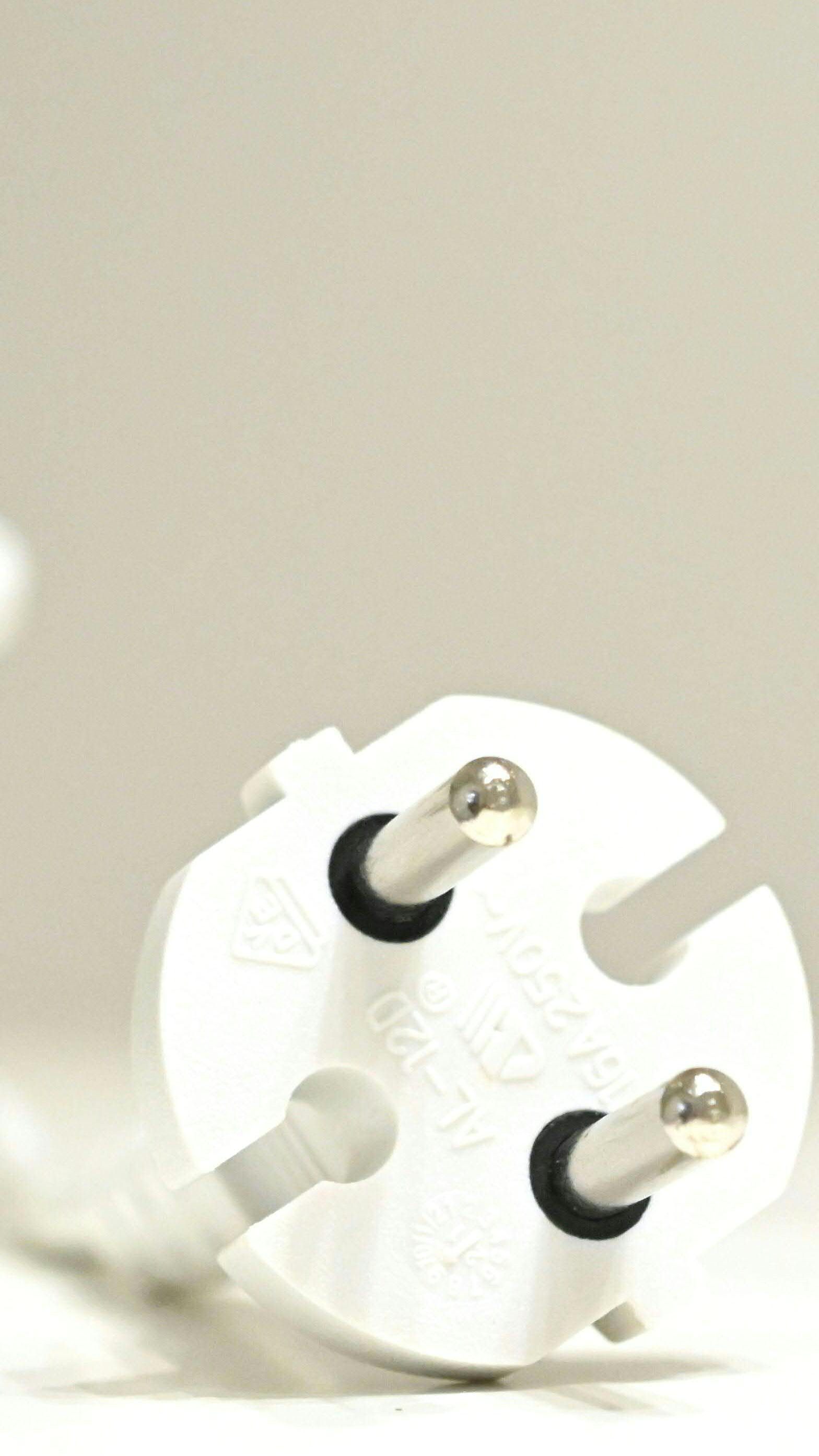 Um die Versorgungssicherheit angesichts der immens gestiegenen Energiepreise für Haushalte und Unternehmen gewährleisten zu können, berät die Regierung am Sonntag mit Experten.