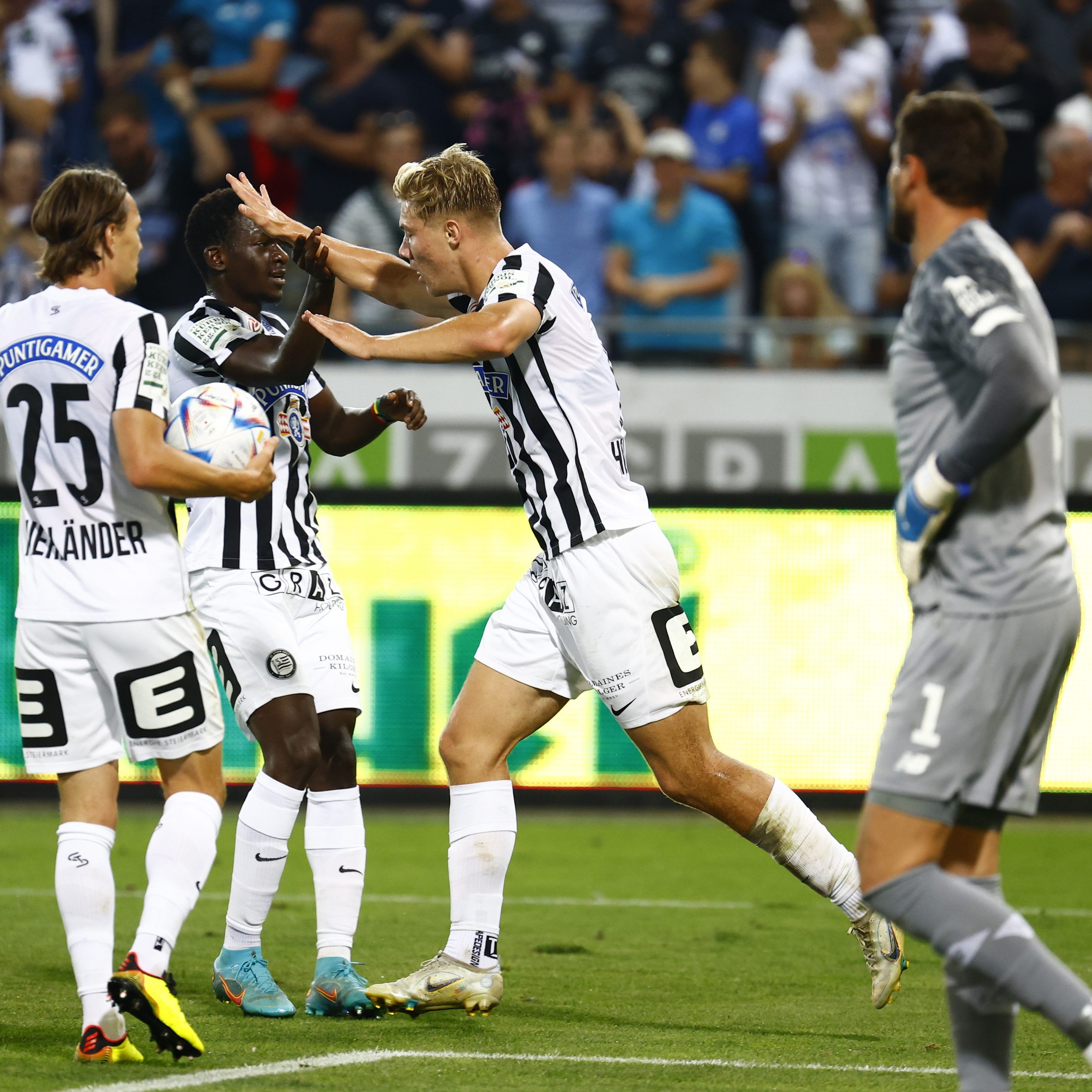 LIVE-Ticker zum Spiel Sturm Graz gegen LASK Linz ab 19.30 Uhr.