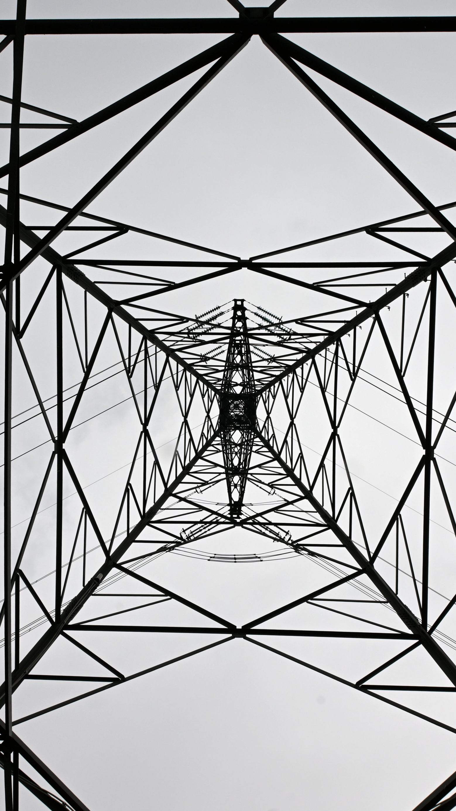 Die E-Wirtschaft fordert einen Schutzschirm für Versorger.