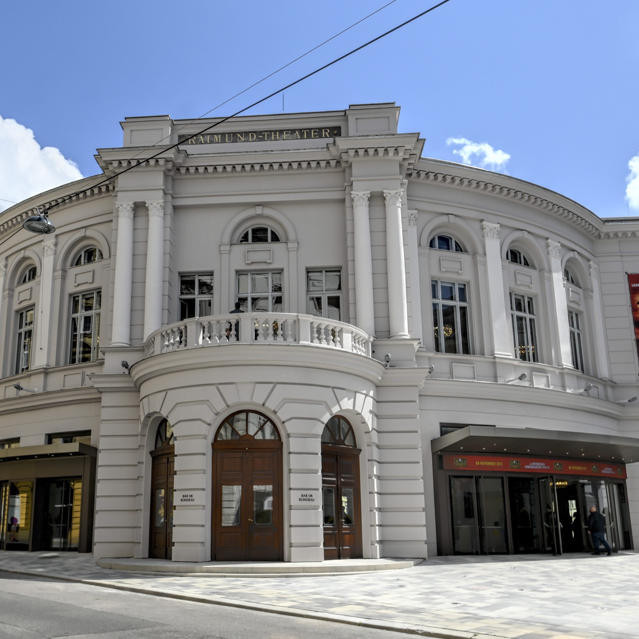 Die Häuser der Vereinigten Bühnen Wien, die Volksoper und die Wiener Stadthalle planen in der kommenden Saison Energie zu sparen.