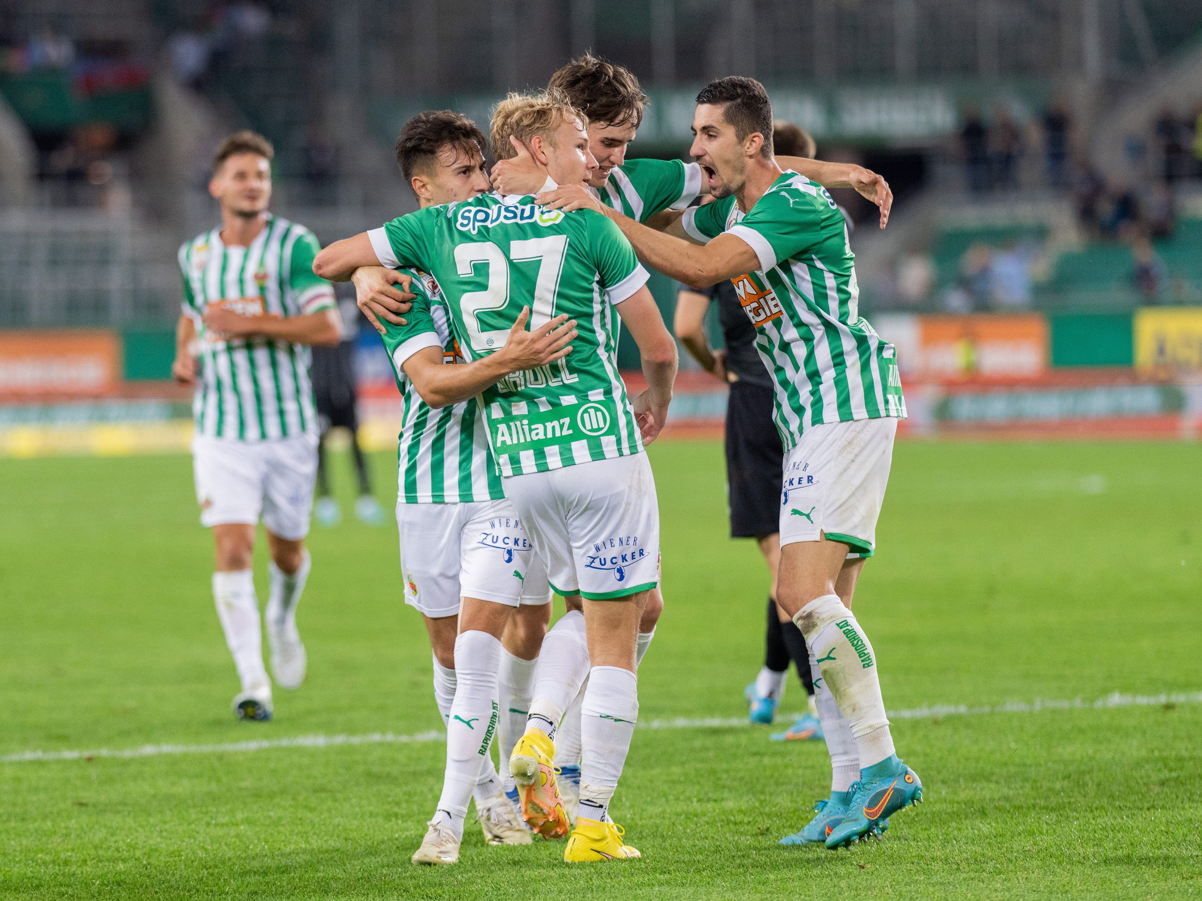 Hier sehen Sie das ÖFB-Cup-Match zwischen SV Allerheiligen und Rapid Wien live. Hier sehen Sie das ÖFB-Cup-Match zwischen SV Allerheiligen und Rapid Wien live.