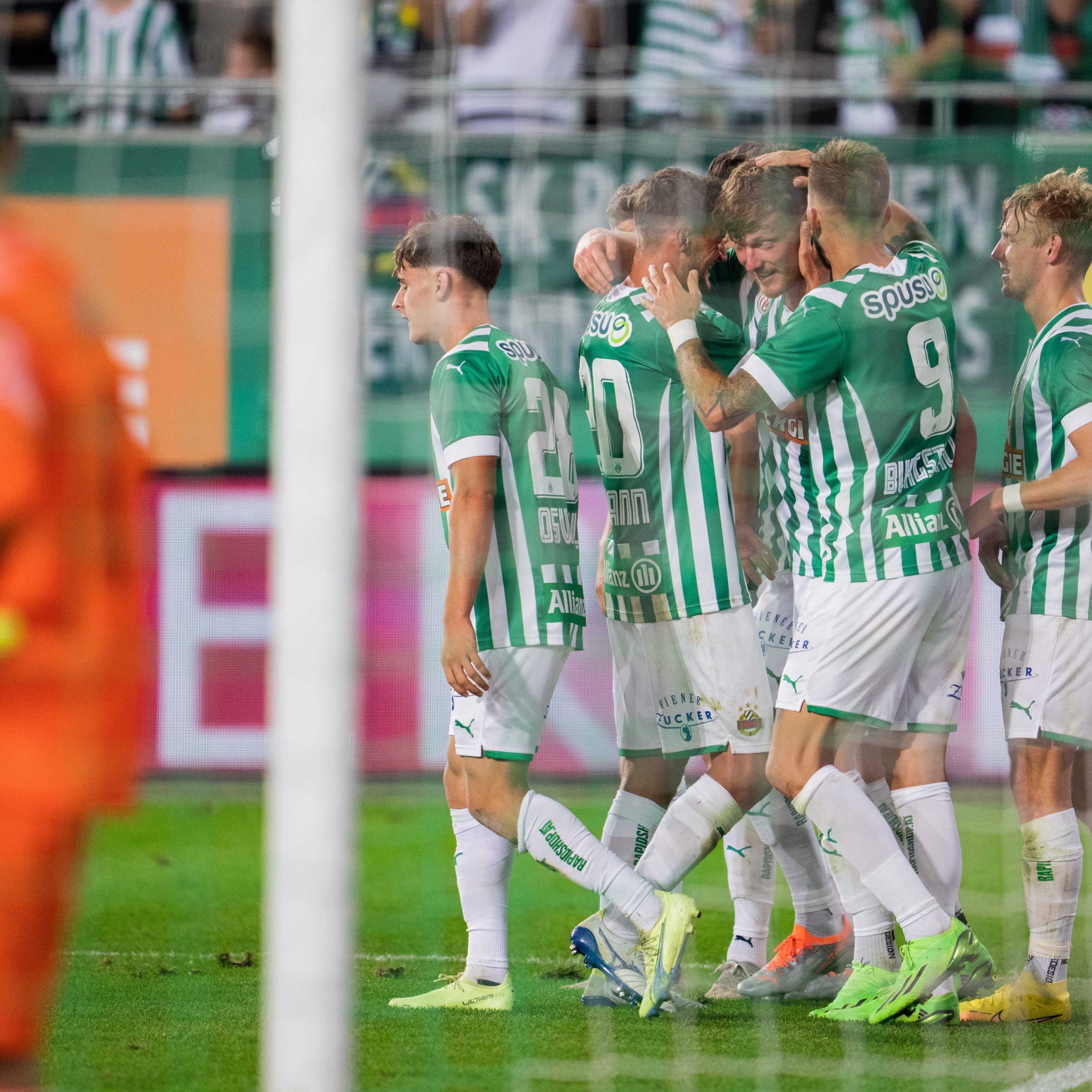 Hier sehen Sie das Match zwischen dem FC Vaduz und Rapid Wien live in der Konferenz.