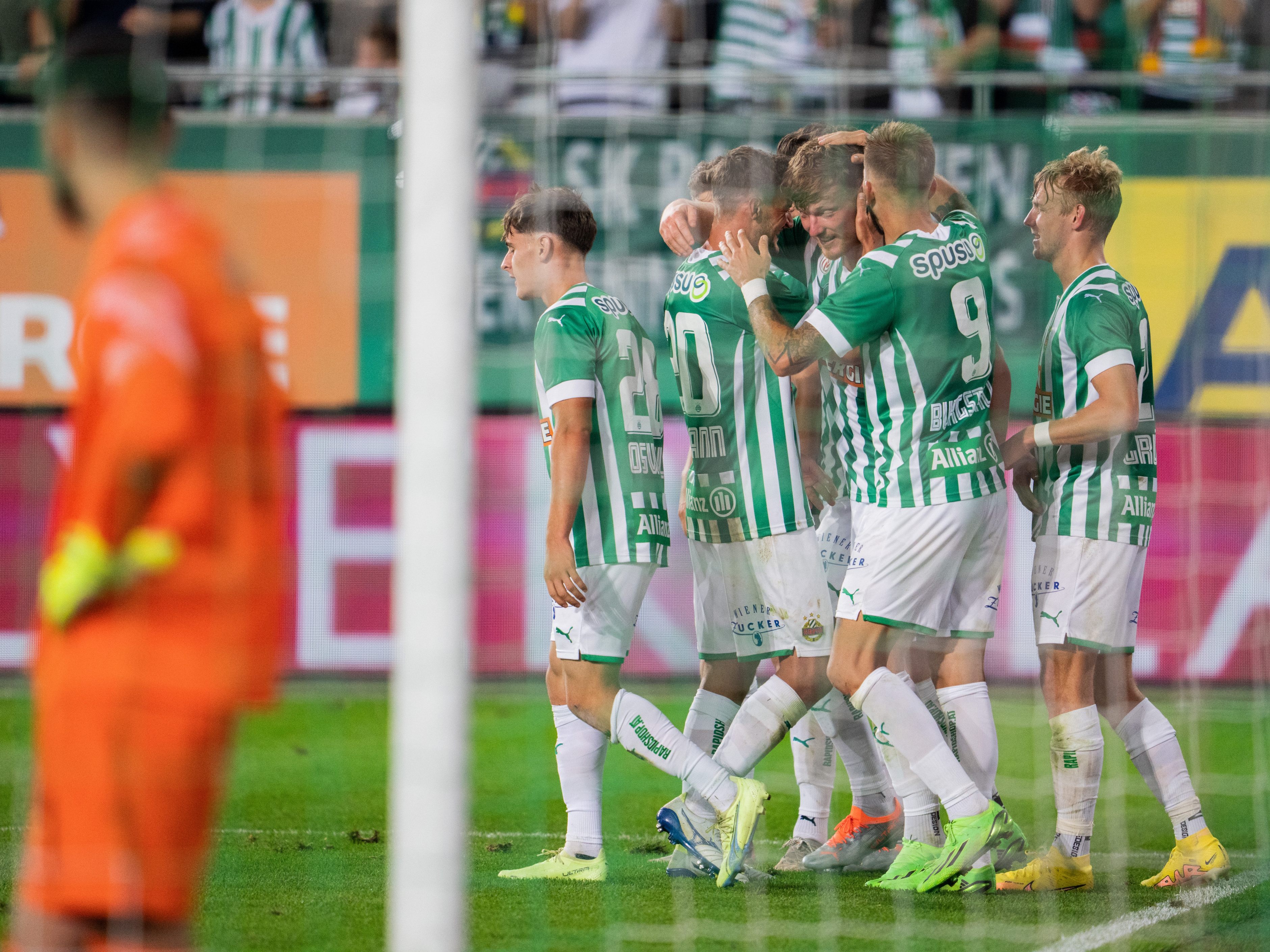 Hier sehen Sie das Match zwischen dem FC Vaduz und Rapid Wien live in der Konferenz.