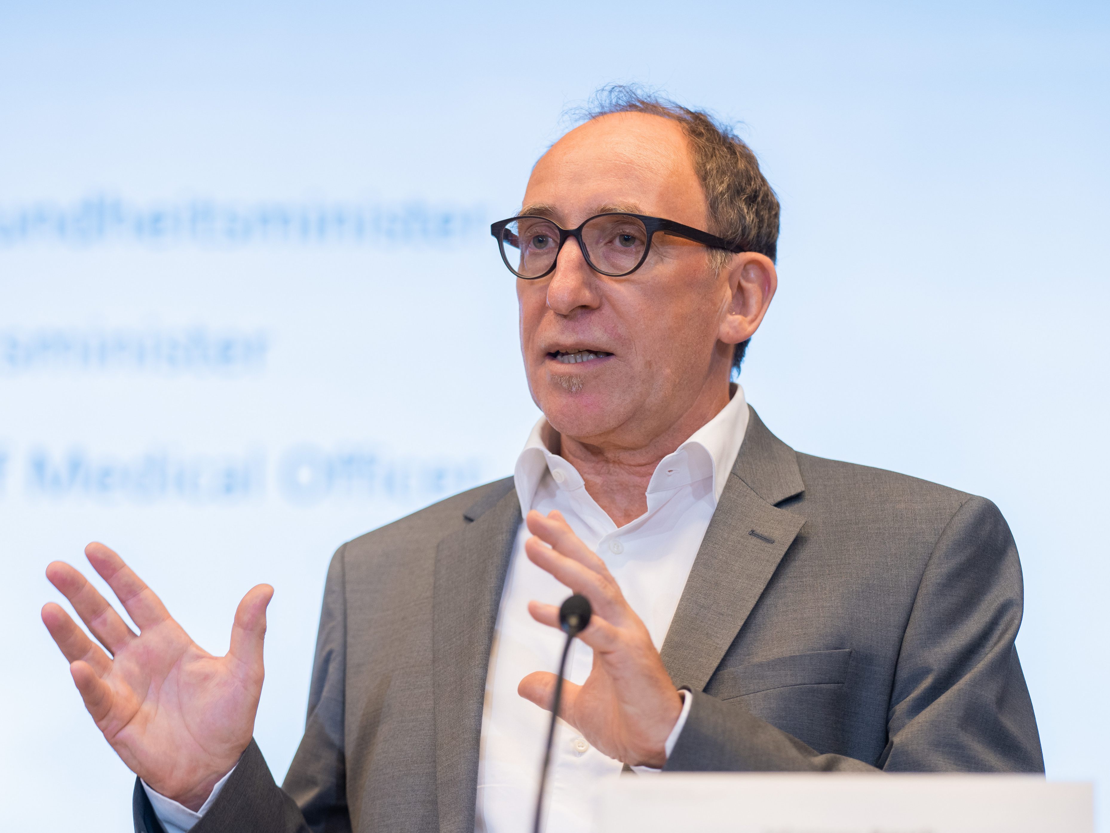 LIVE-Stream: Empfehlung zur Corona-Imofung im Herbst.