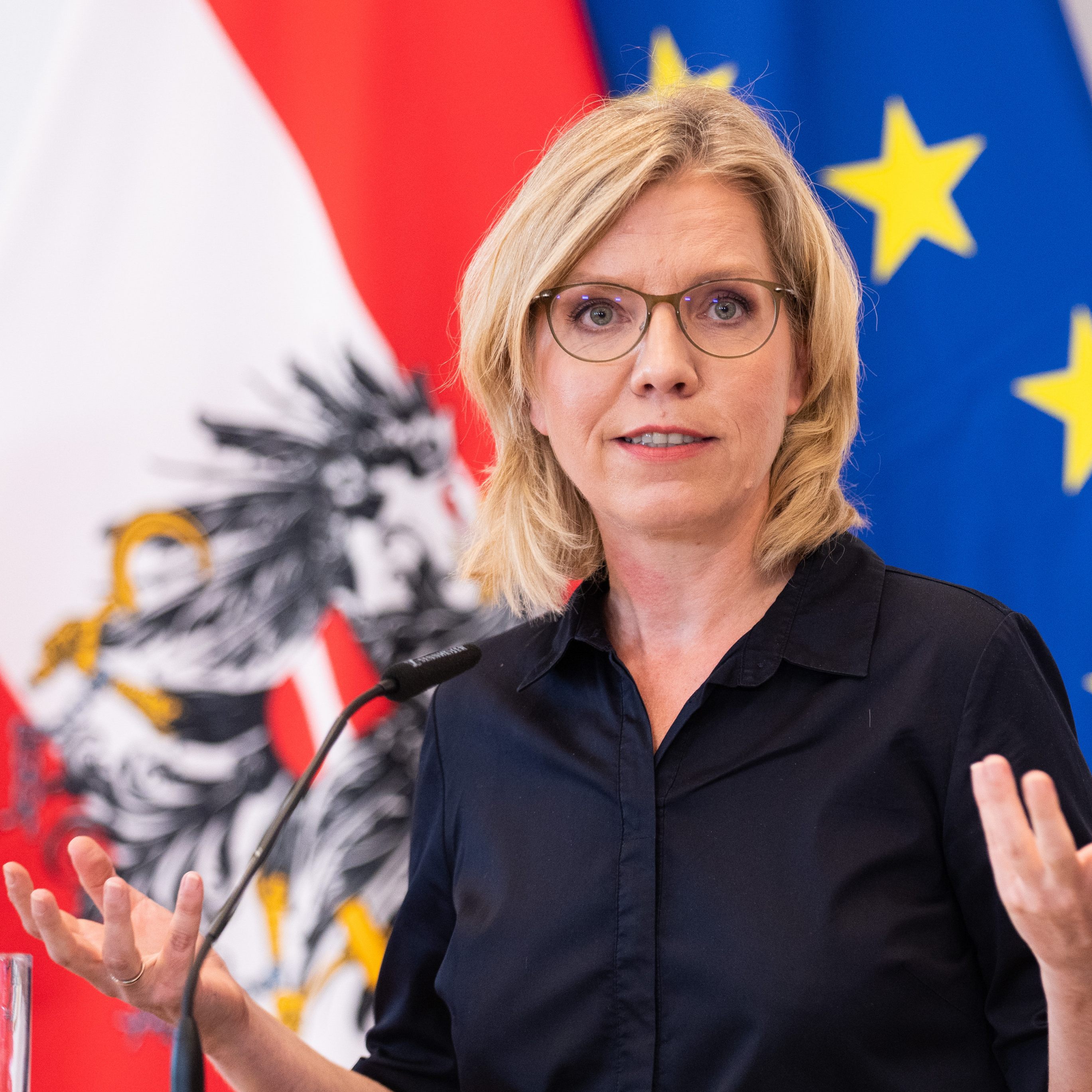 Laut Energieministerin Leonore Gewessler habe man die Abhängigkeit von russischem Gas bis 2027 beendet.