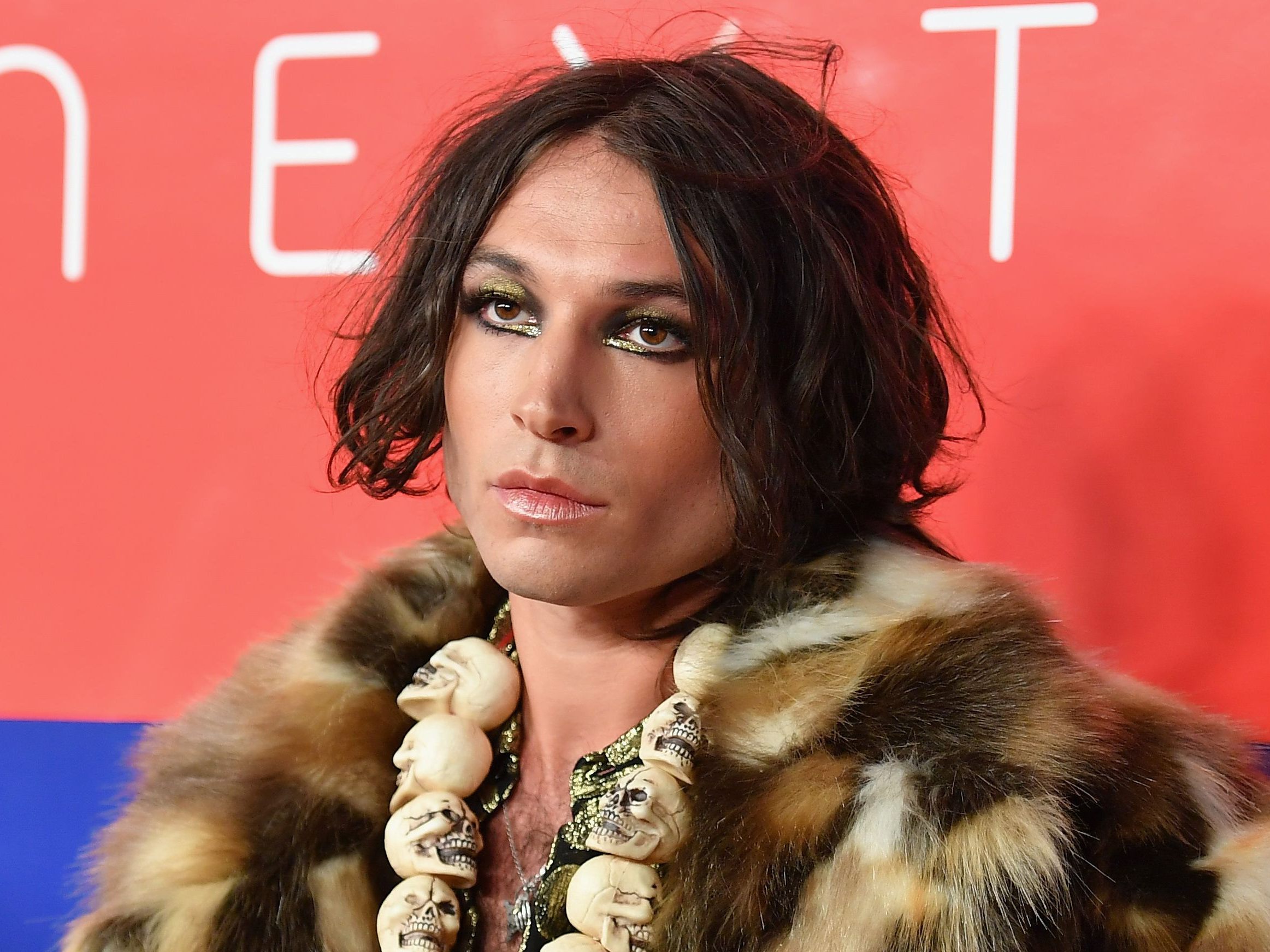 Der Schauspieler Ezra Miller entschuldigte sich für sein Verhalten. Der Schauspieler Ezra Miller entschuldigte sich für sein Verhalten.