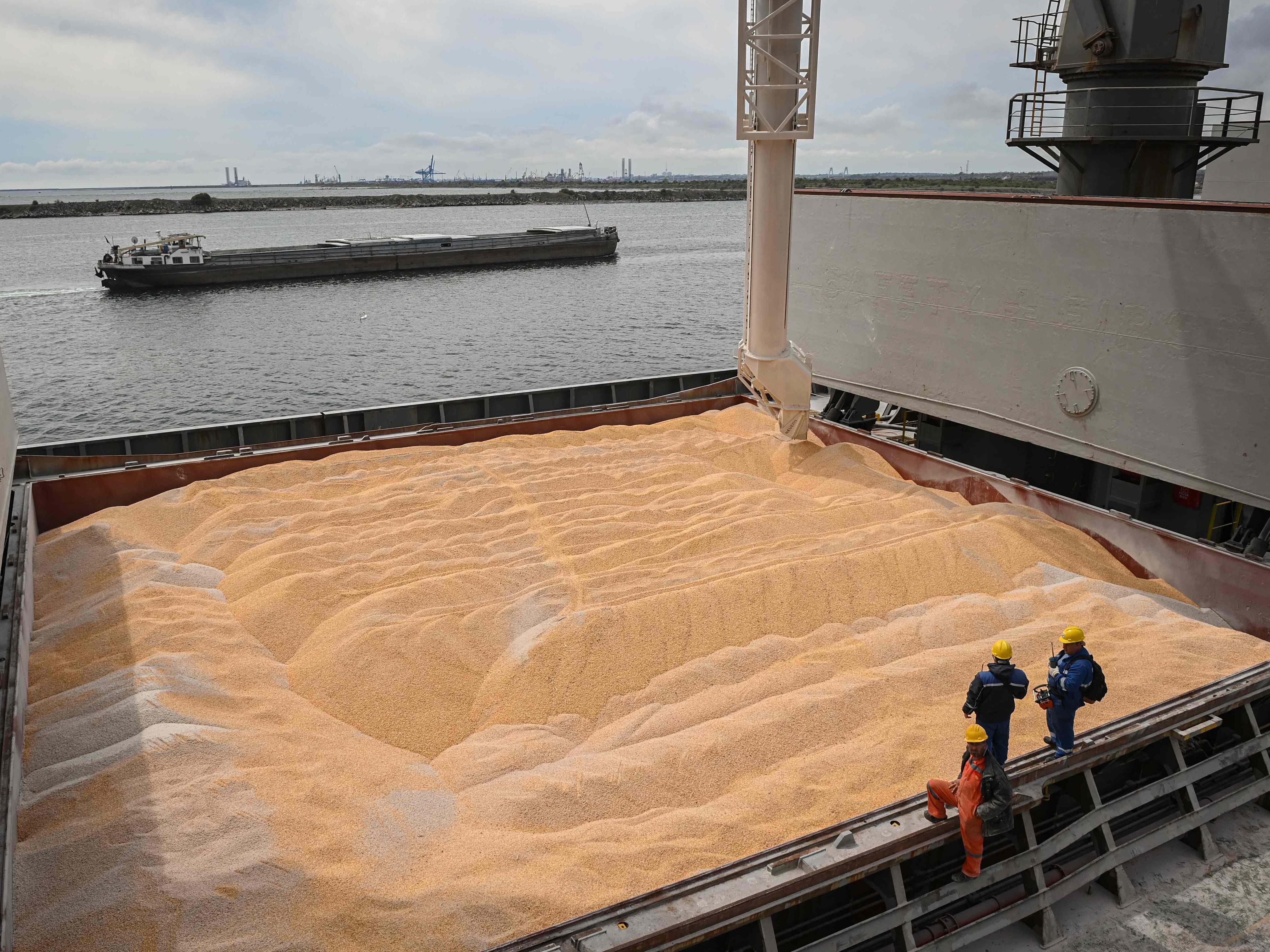 Ende der Getreideblockade: Erstes Schiff verließ ukrainischen Hafen.