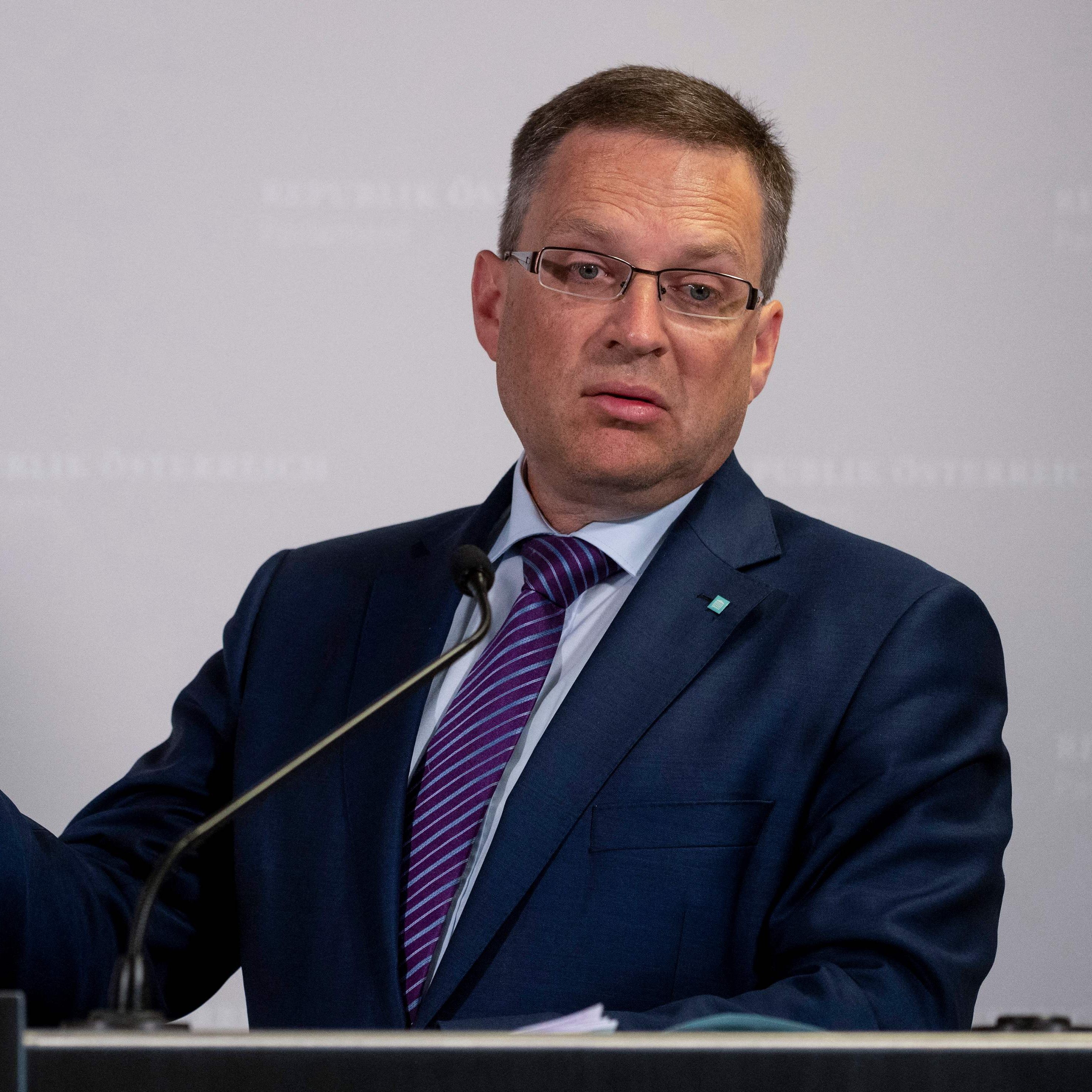 ÖVP-Klubobmann August Wöginger drängt auf eine Ausweitung der Steuerbefreiung von Überstunden.