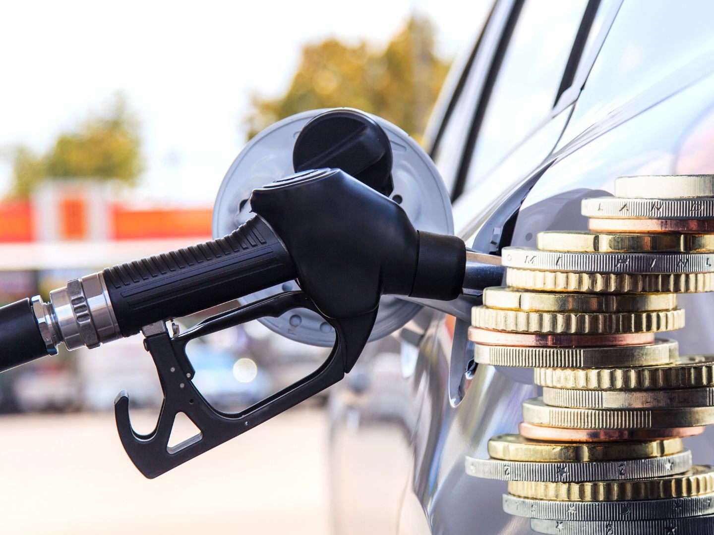 Für Benzin und Diesel zahlt man deutlich weniger als vor ein paar Wochen.