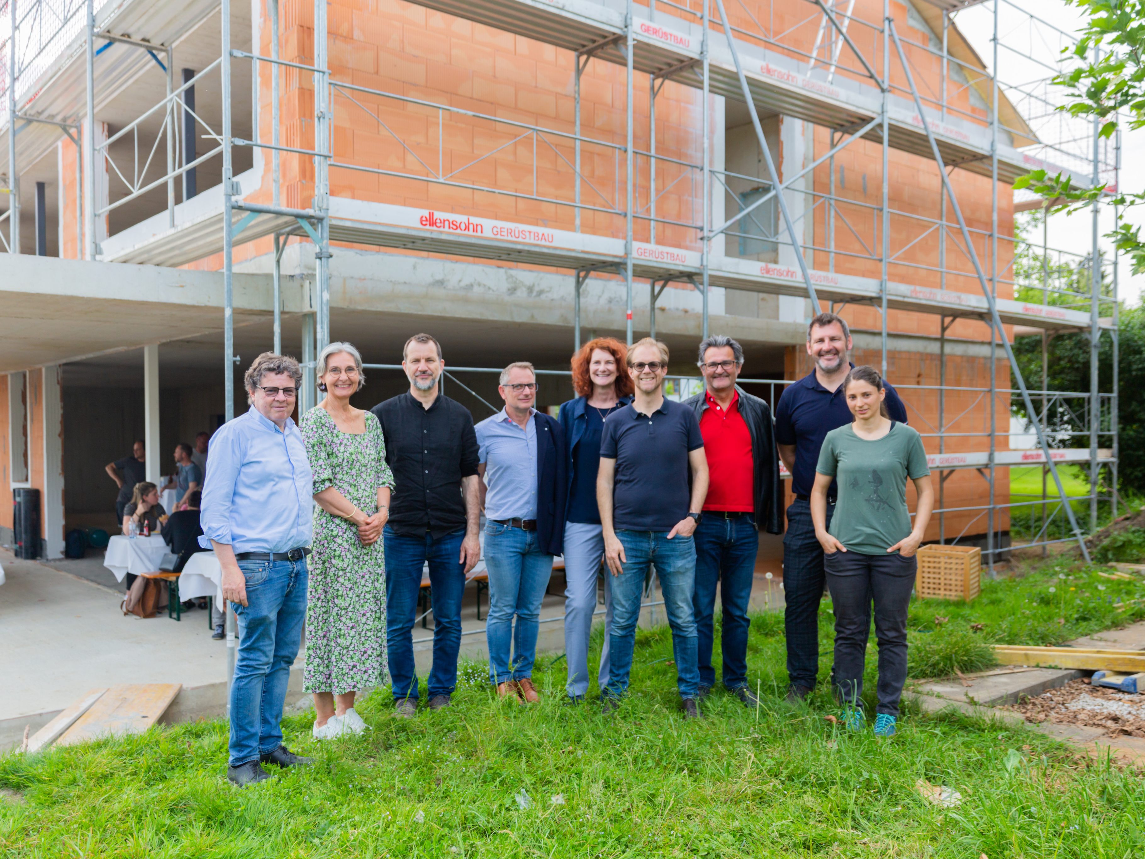 Die Firstfeier für den Neubau im Wolfurter Antoniusweg fand bereits statt. Die Firstfeier für den Neubau im Wolfurter Antoniusweg fand bereits statt.