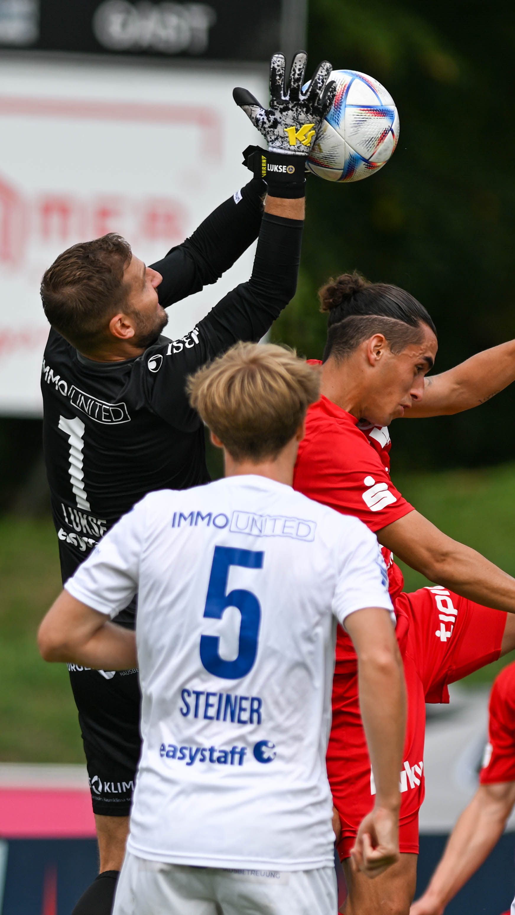 Vor allem der starke Lukse im Tor der Vienna verhinderte den ersten Sieg der Dornbirner.