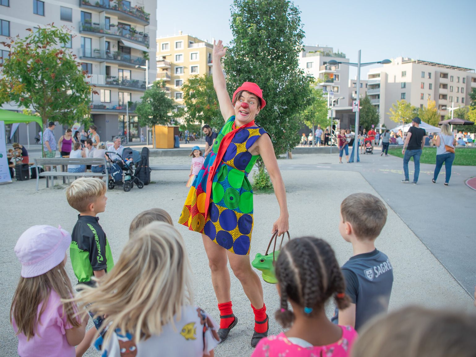 Das 7. Seestädter Straßenfest bietet auch ein buntes Kinderprogramm. Das 7. Seestädter Straßenfest bietet auch ein buntes Kinderprogramm.