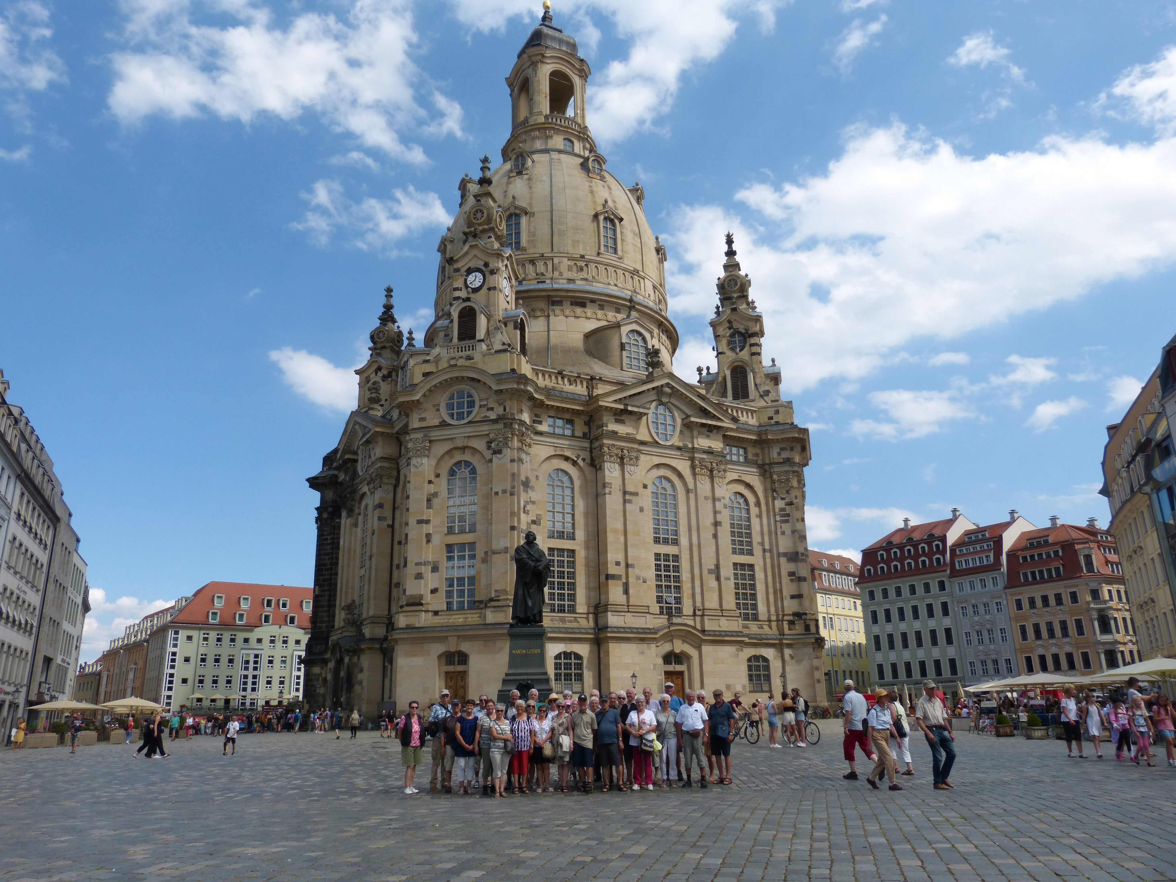 die Gruppe vor der Frauenkirche