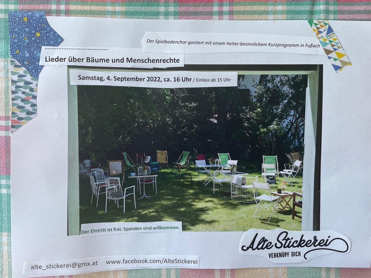 Bei passendem Wetter singt der Spielbodenchor im wunderbaren Garten der "Alten Stickerei" Bei passendem Wetter singt der Spielbodenchor im wunderbaren Garten der "Alten Stickerei"