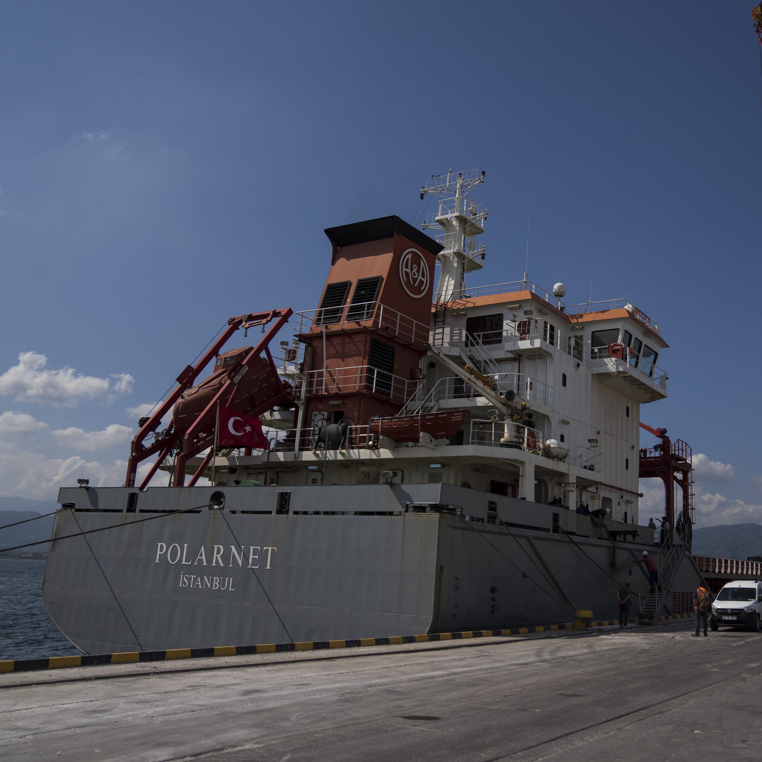 Unbeschadet im Hafen eingelaufen: Die "Polarnet".