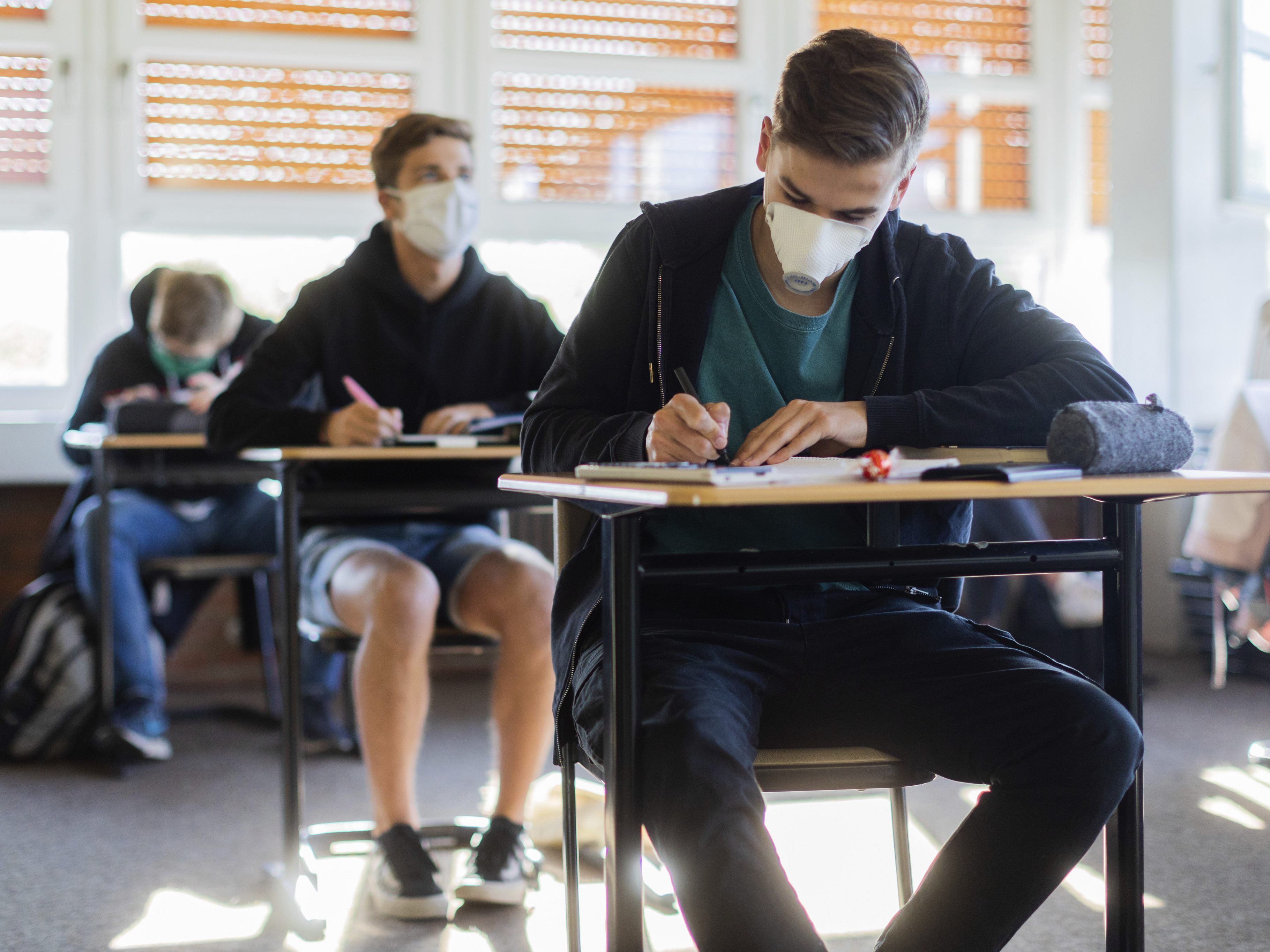 Schüler trugen die Schutzmasken oft nicht korrekt.