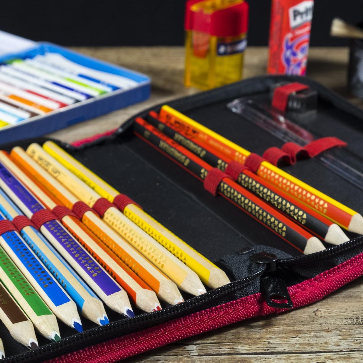 Bei den Schulsachen gibt es große Preisunterschiede.