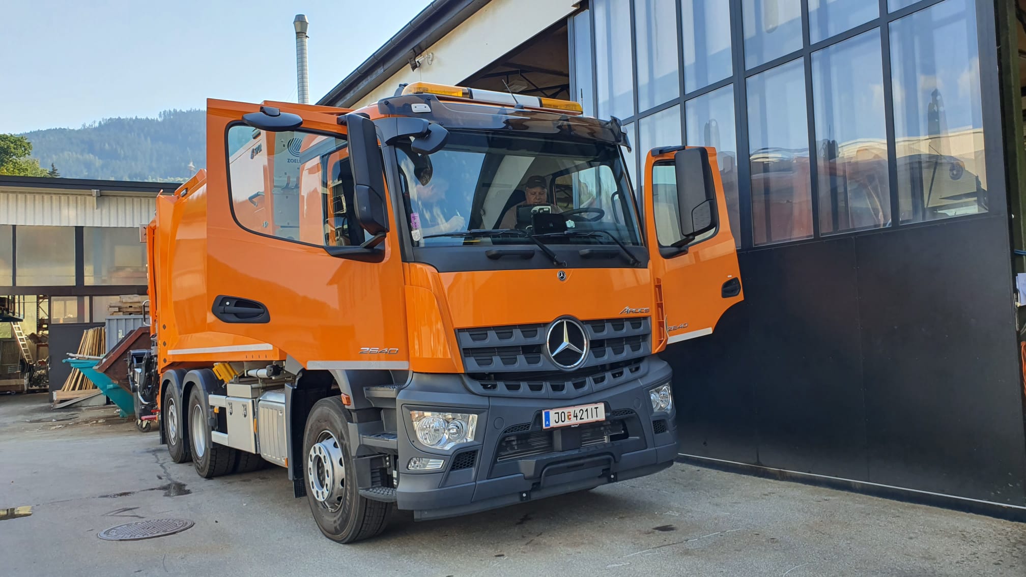 Ein Leih-Lkw dient derzeit zur Überbrückung.  Ein Leih-Lkw dient derzeit zur Überbrückung.