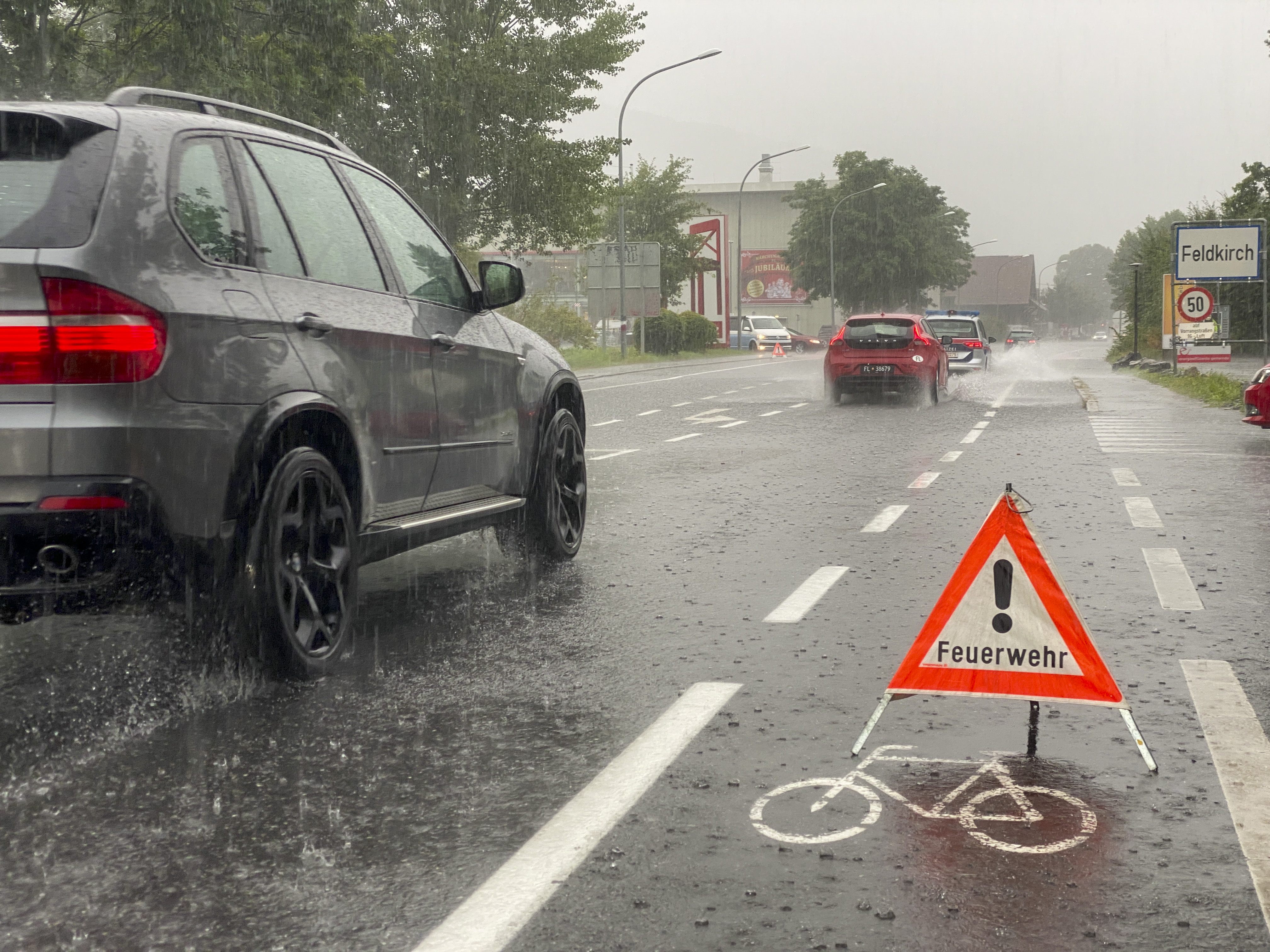 Nach dem Starkregen am Freitag verspricht die Wetterprognose Besserung am Wochenende.