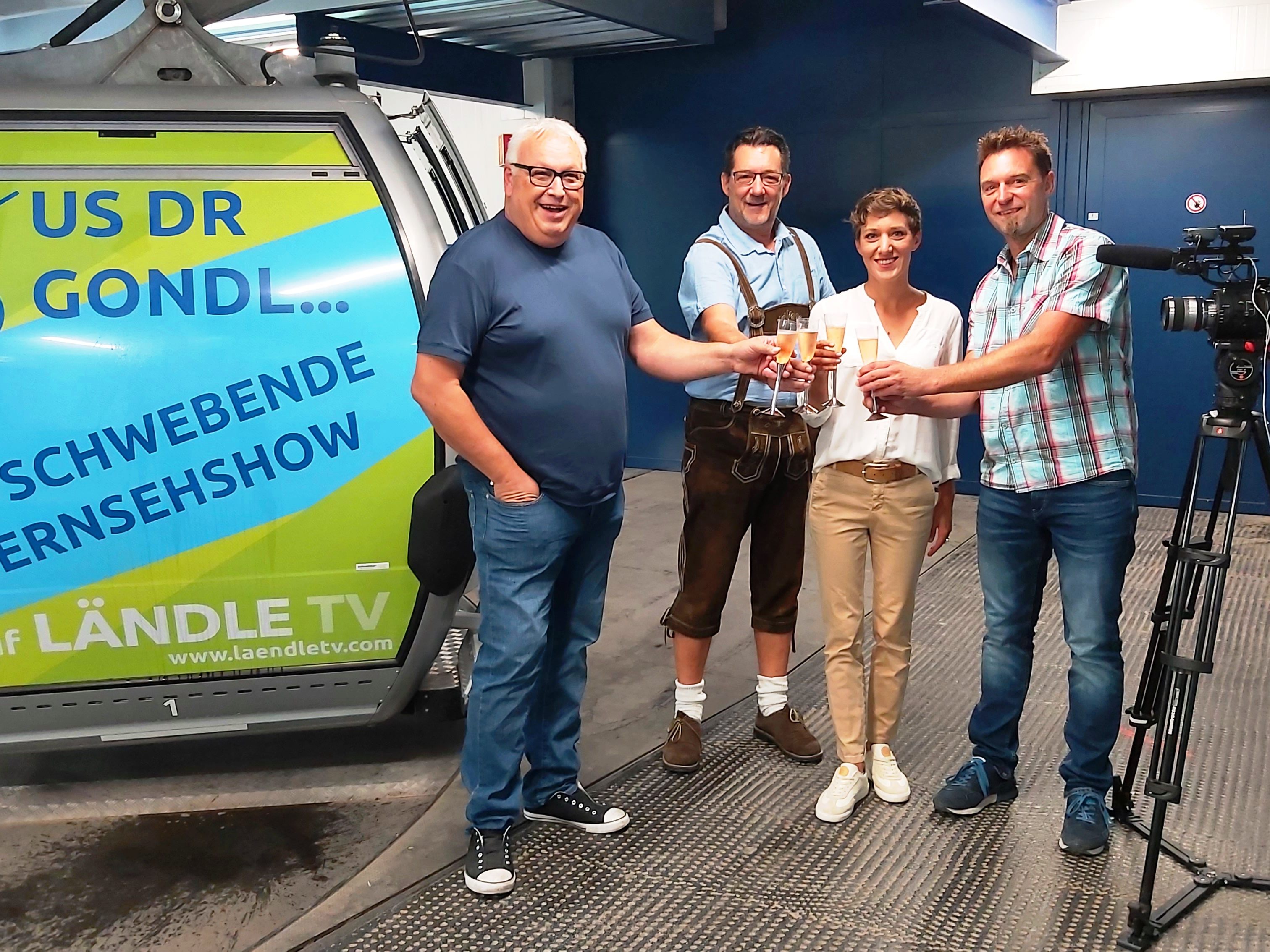Muttersberg Geschäftsführer Hansi Bandl, us dr Gondl Moderator und Produzent Andreas Seeburger, Ländle TV Geschäftsführerin Bianca Oberscheider und Thomas Gmeiner als Cutter und Kameramann.