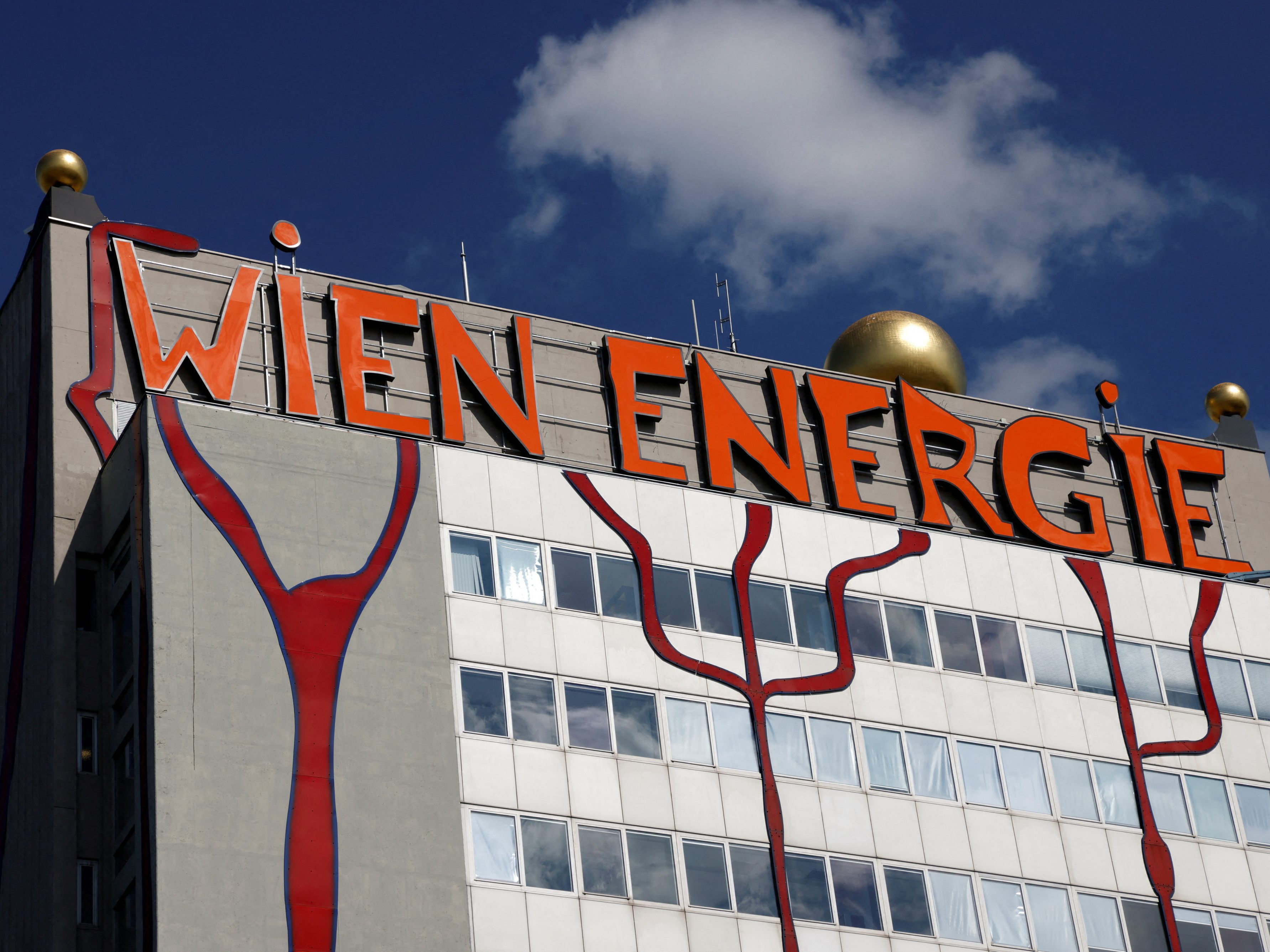 Die Wiener Landesregierung schloss heute mit dem Bund einen Vertrag über die finanziellen Hilfen für die Wien Energie ab. Die Wiener Landesregierung schloss heute mit dem Bund einen Vertrag über die finanziellen Hilfen für die Wien Energie ab.