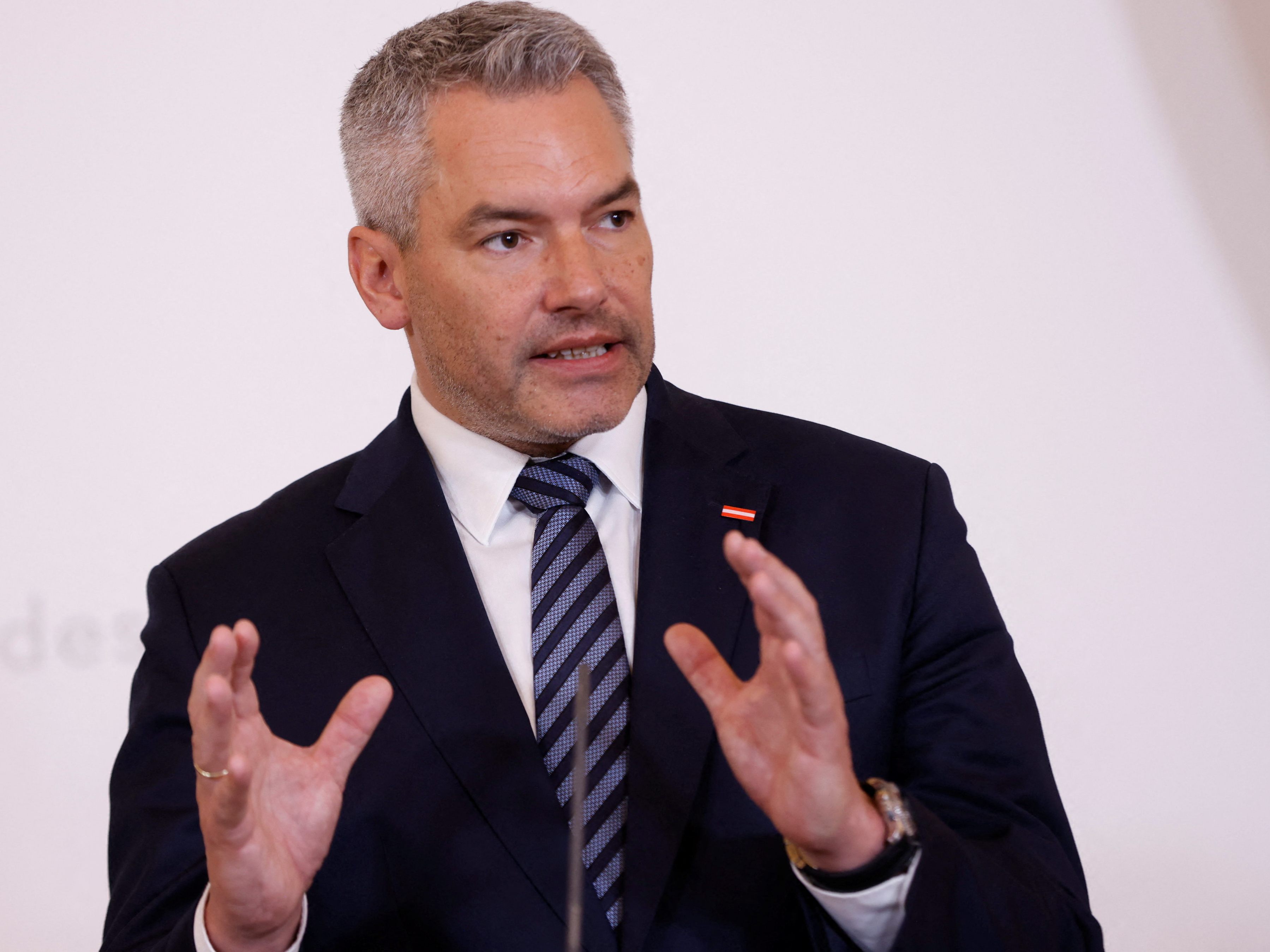 ÖVP-Chef Kanzler Karl Nehammer zeigt sich mit dem Ergebnis der Tirol-Wahl zufrieden. ÖVP-Chef Kanzler Karl Nehammer zeigt sich mit dem Ergebnis der Tirol-Wahl zufrieden.