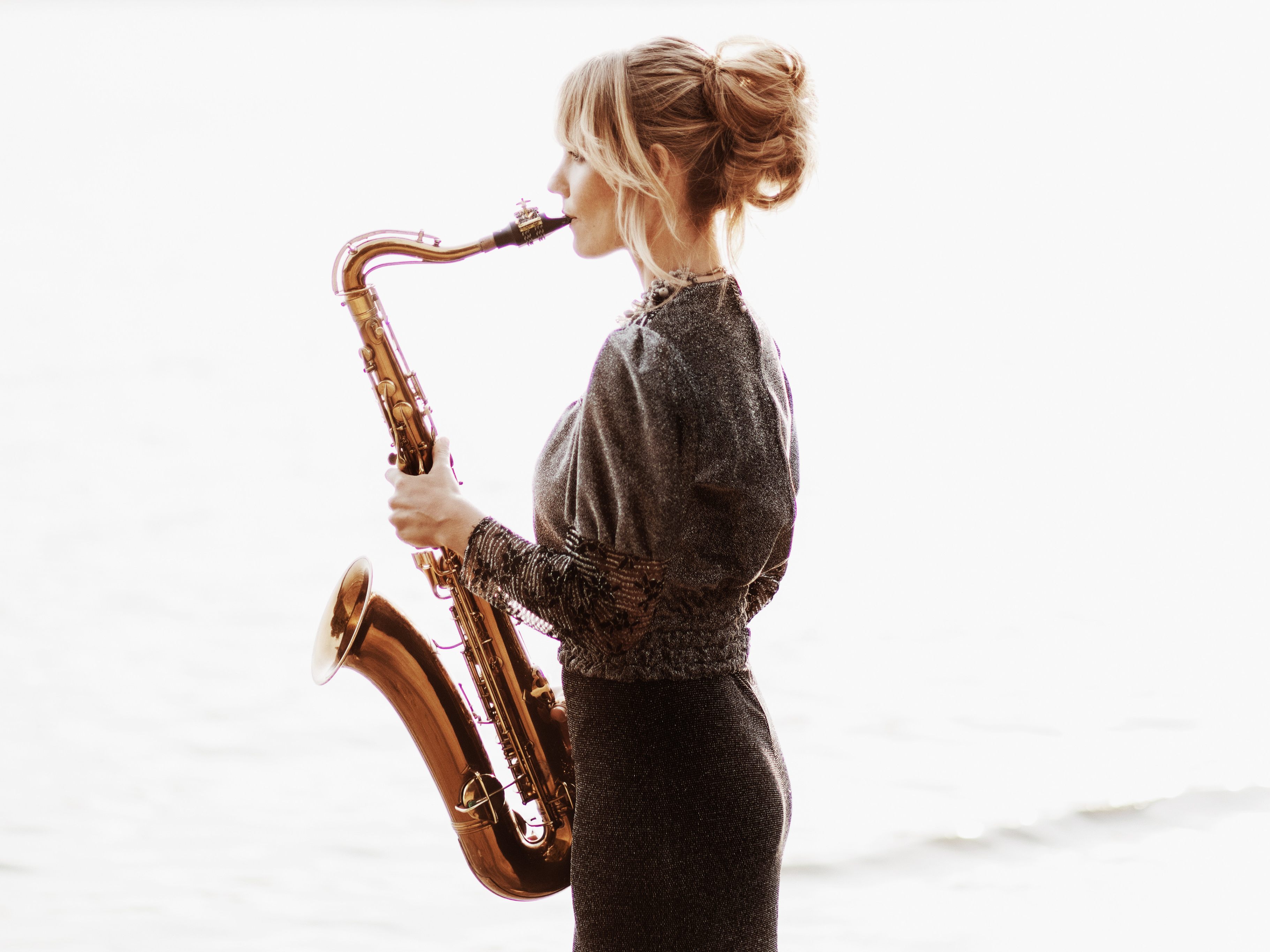 Das Spielboden-Team freut sich diese Woche ganz besonders auf das Jazzkonzert mit Fabia Mantwill. Das Spielboden-Team freut sich diese Woche ganz besonders auf das Jazzkonzert mit Fabia Mantwill.