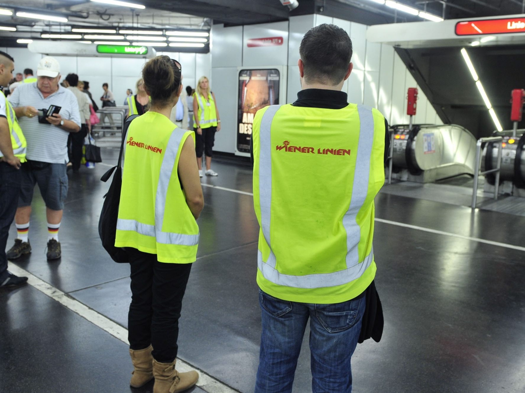 Am Westbahnhof kam es zu einer Attacke auf einen Kontrollor der Wiener Linien. Am Westbahnhof kam es zu einer Attacke auf einen Kontrollor der Wiener Linien.