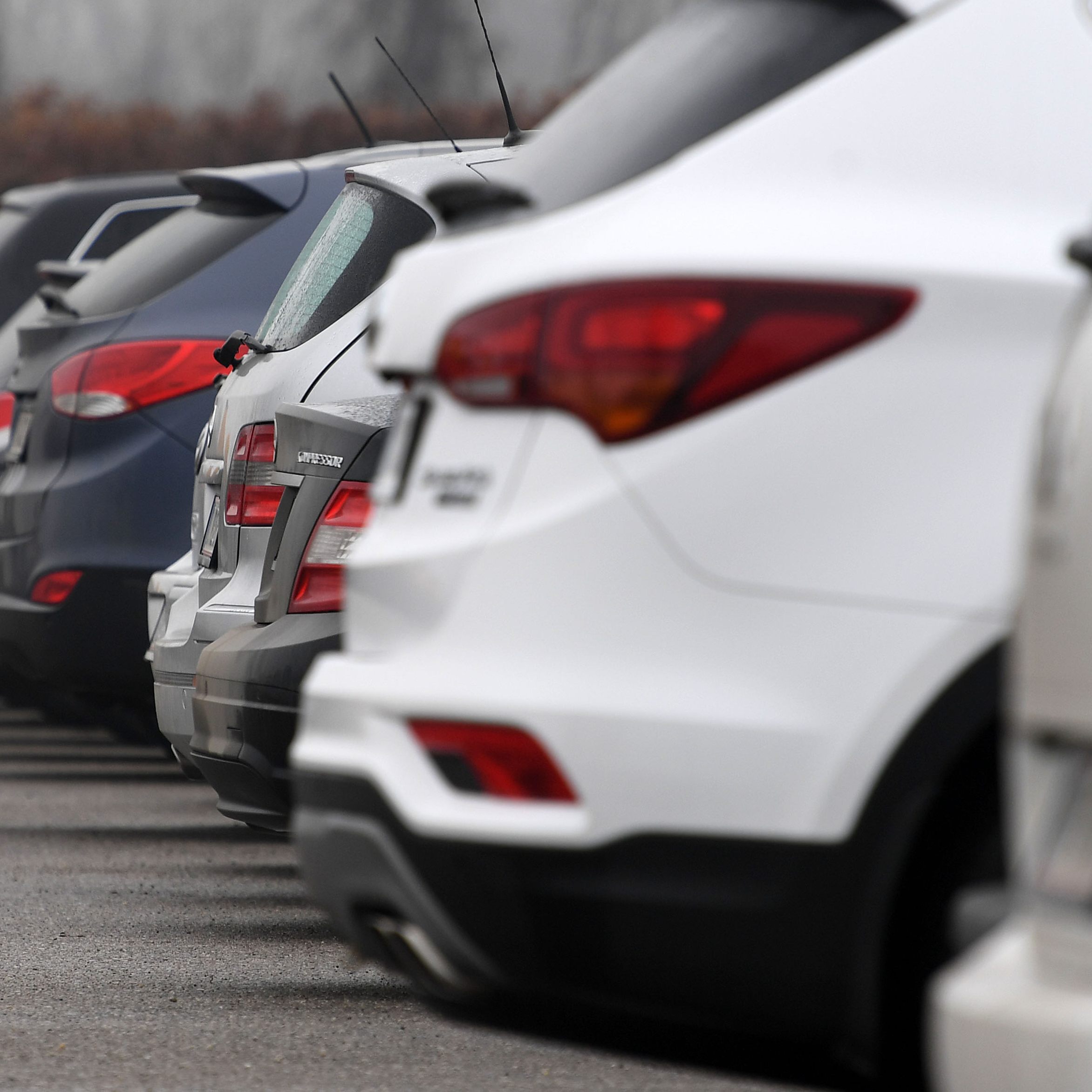 Der Chipmangel könnte die Autobranche in Europa bis zu 100 Mrd. Euro kosten.