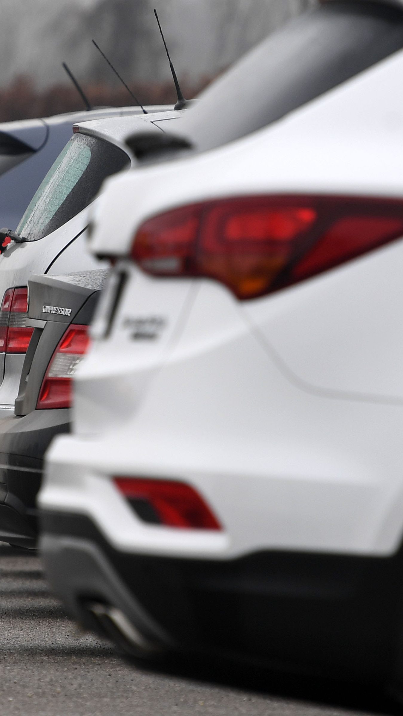 Der Chipmangel könnte die Autobranche in Europa bis zu 100 Mrd. Euro kosten.