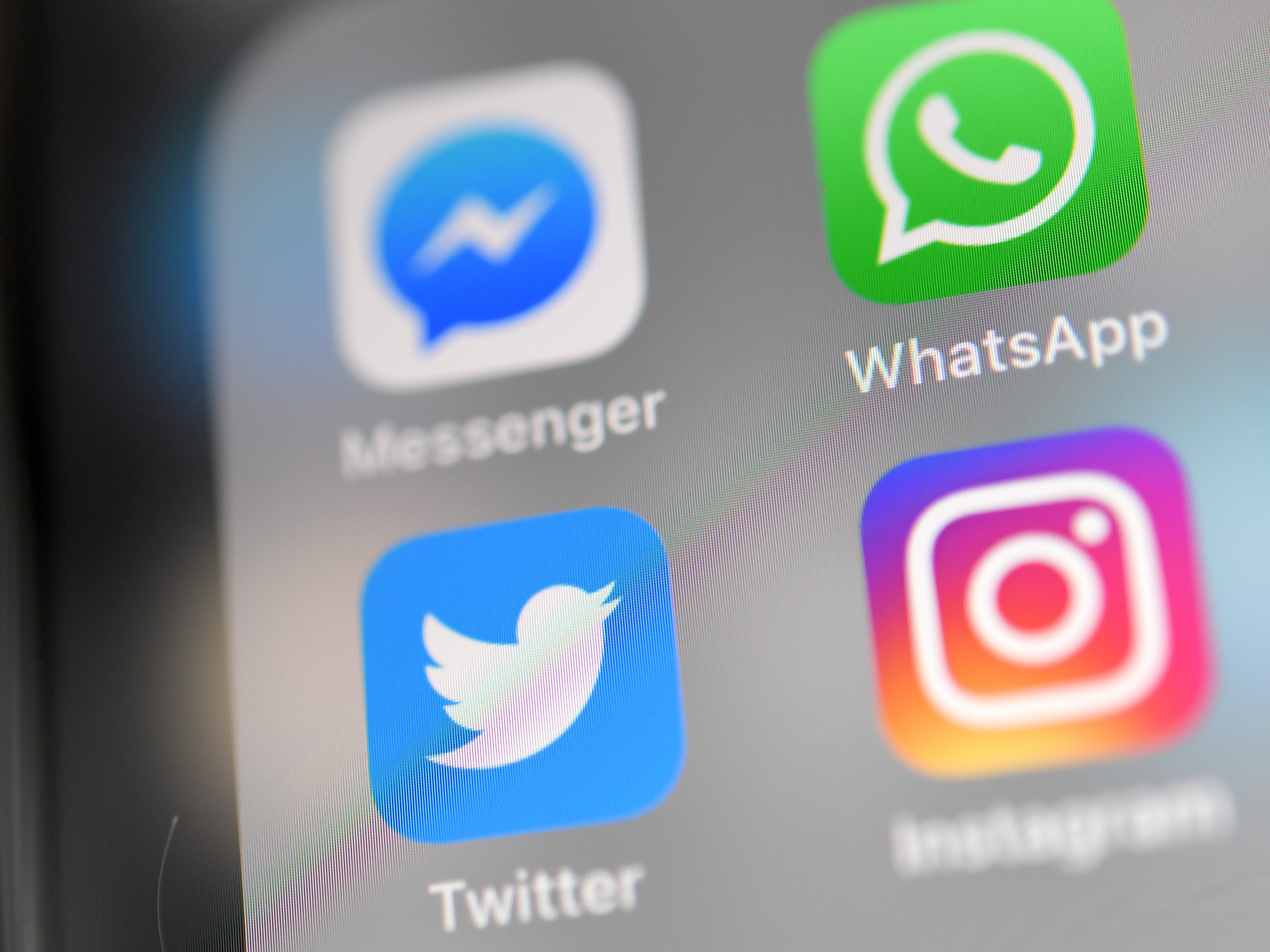 Social Media spielt eine wichtige Rolle bei der Bundespräsidentenwahl. Social Media spielt eine wichtige Rolle bei der Bundespräsidentenwahl.