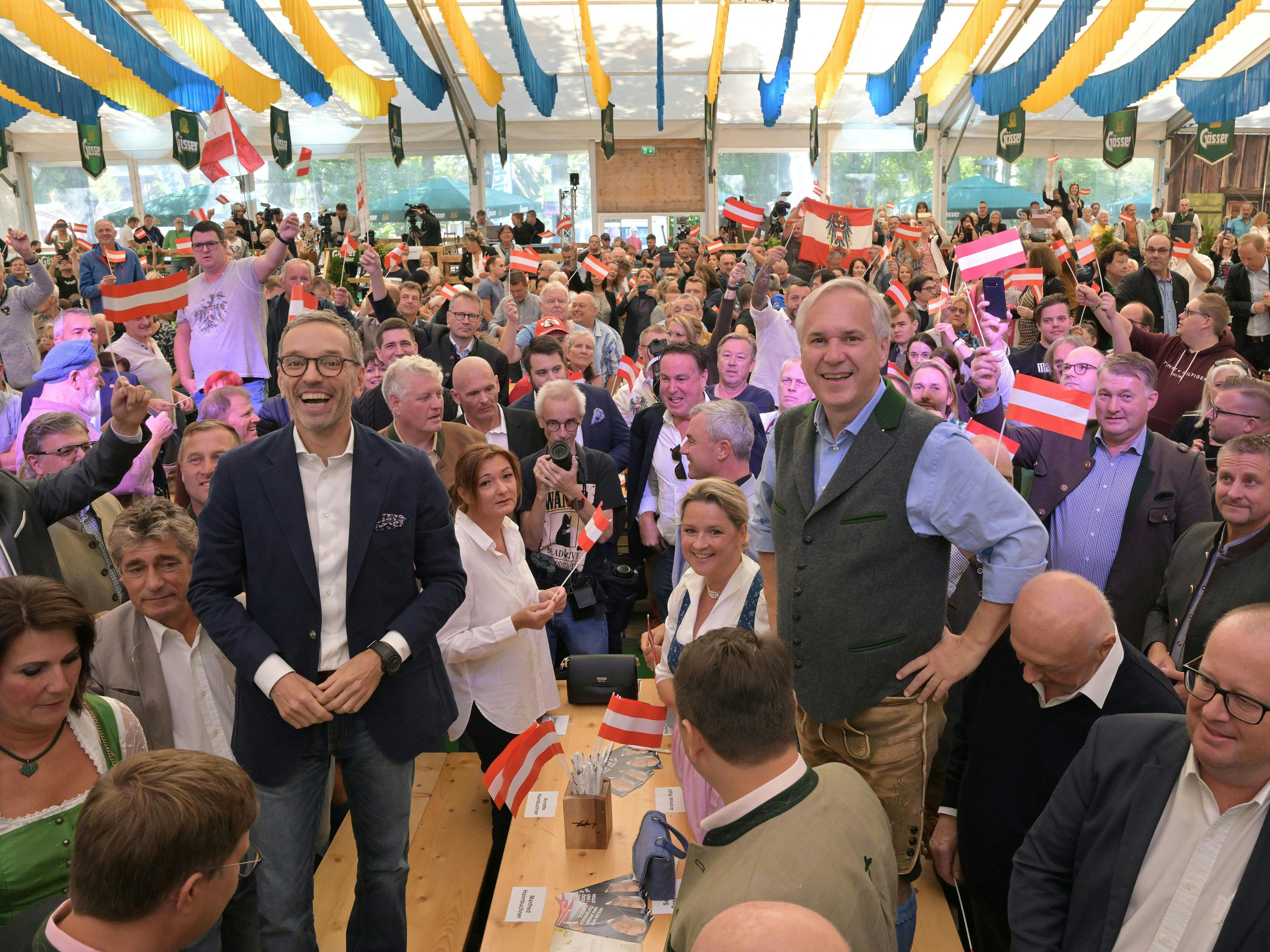 Start der Intensiv-Wahlkampfphase von FPÖ-Kandidat Rosenkranz. Start der Intensiv-Wahlkampfphase von FPÖ-Kandidat Rosenkranz.