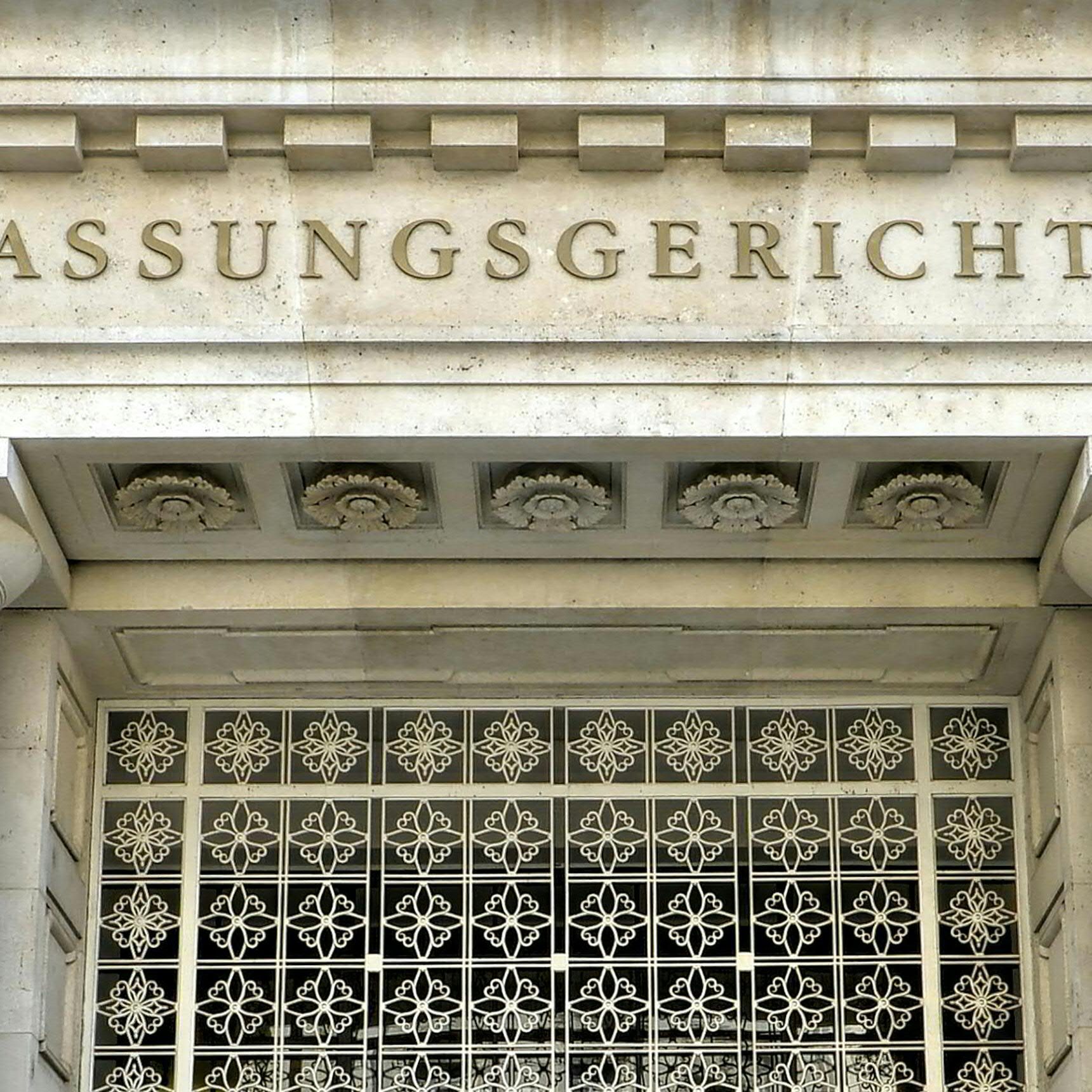 Banken rufen VfGH an - aber was steckt dahinter?