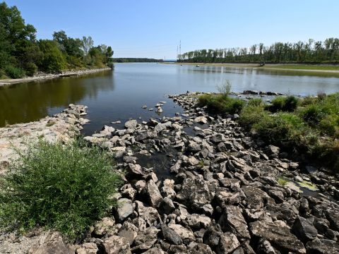 Stromproduktion aus Wasserkraft im August erneut gesunken.