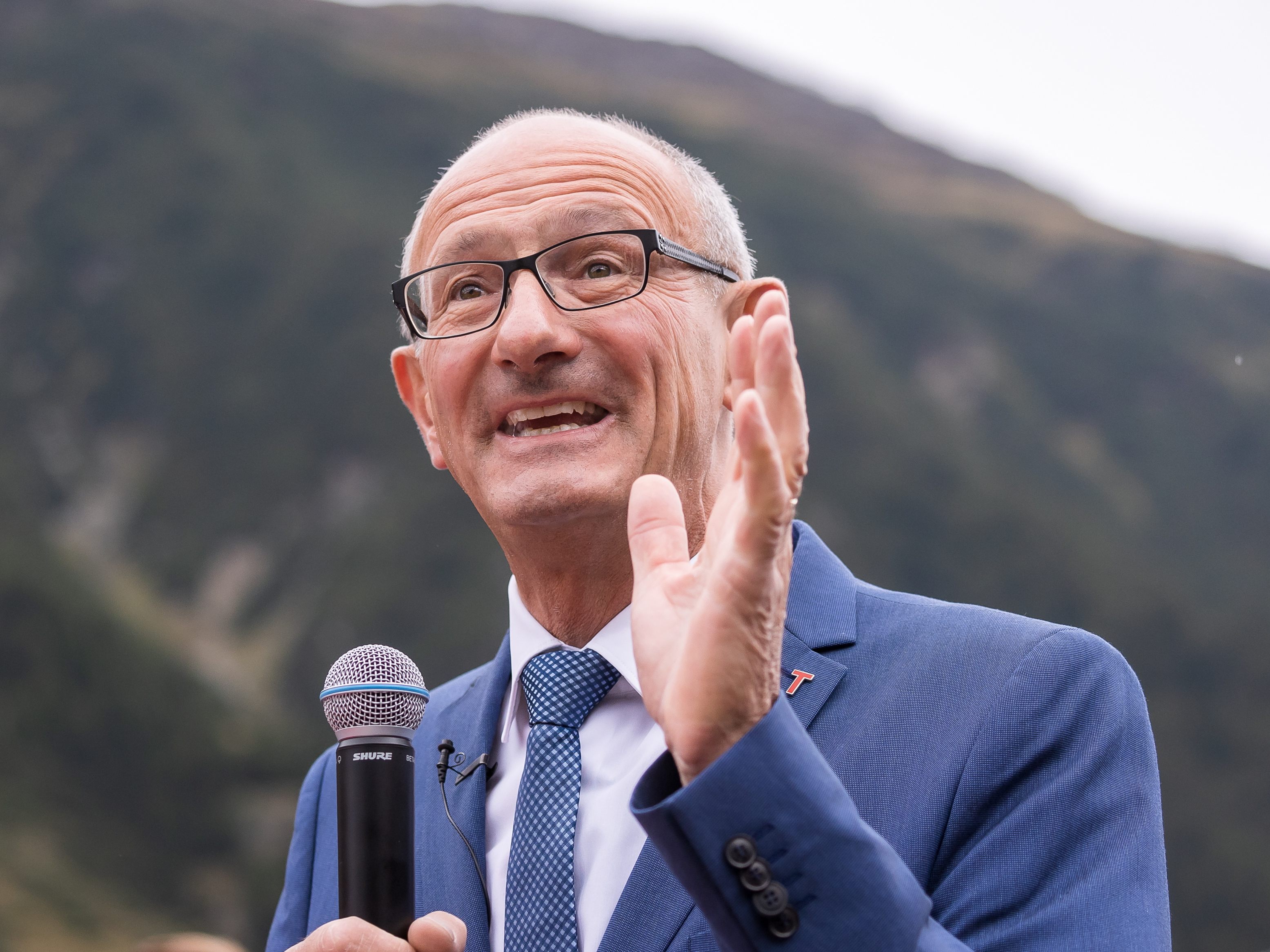 Wirtschaftslandesrat Anton Mattle liegt bei der aktuellen Umfrage klar in Führung. Wirtschaftslandesrat Anton Mattle liegt bei der aktuellen Umfrage klar in Führung.