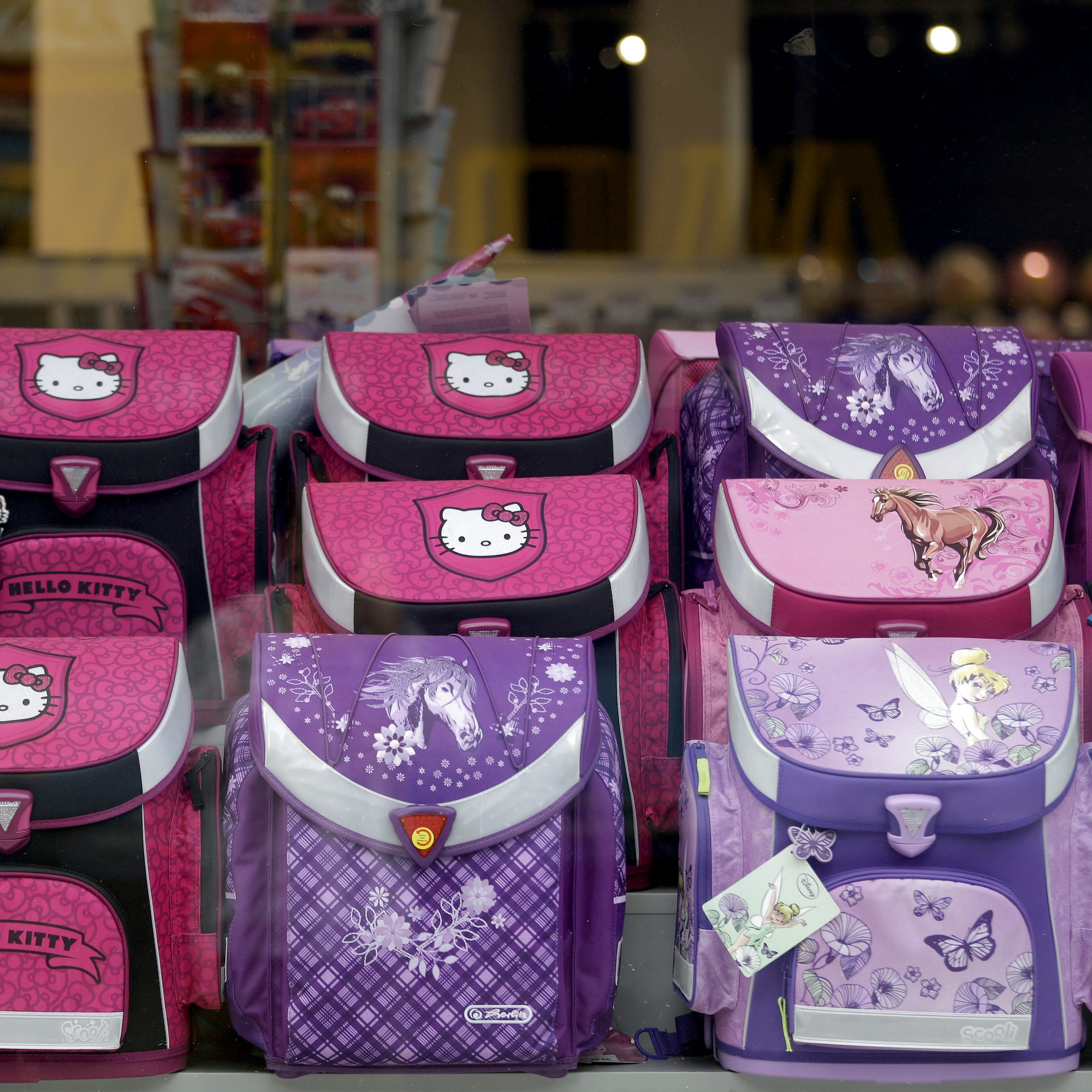 Preisabsprachen bei Schultaschen und Rucksäcken.