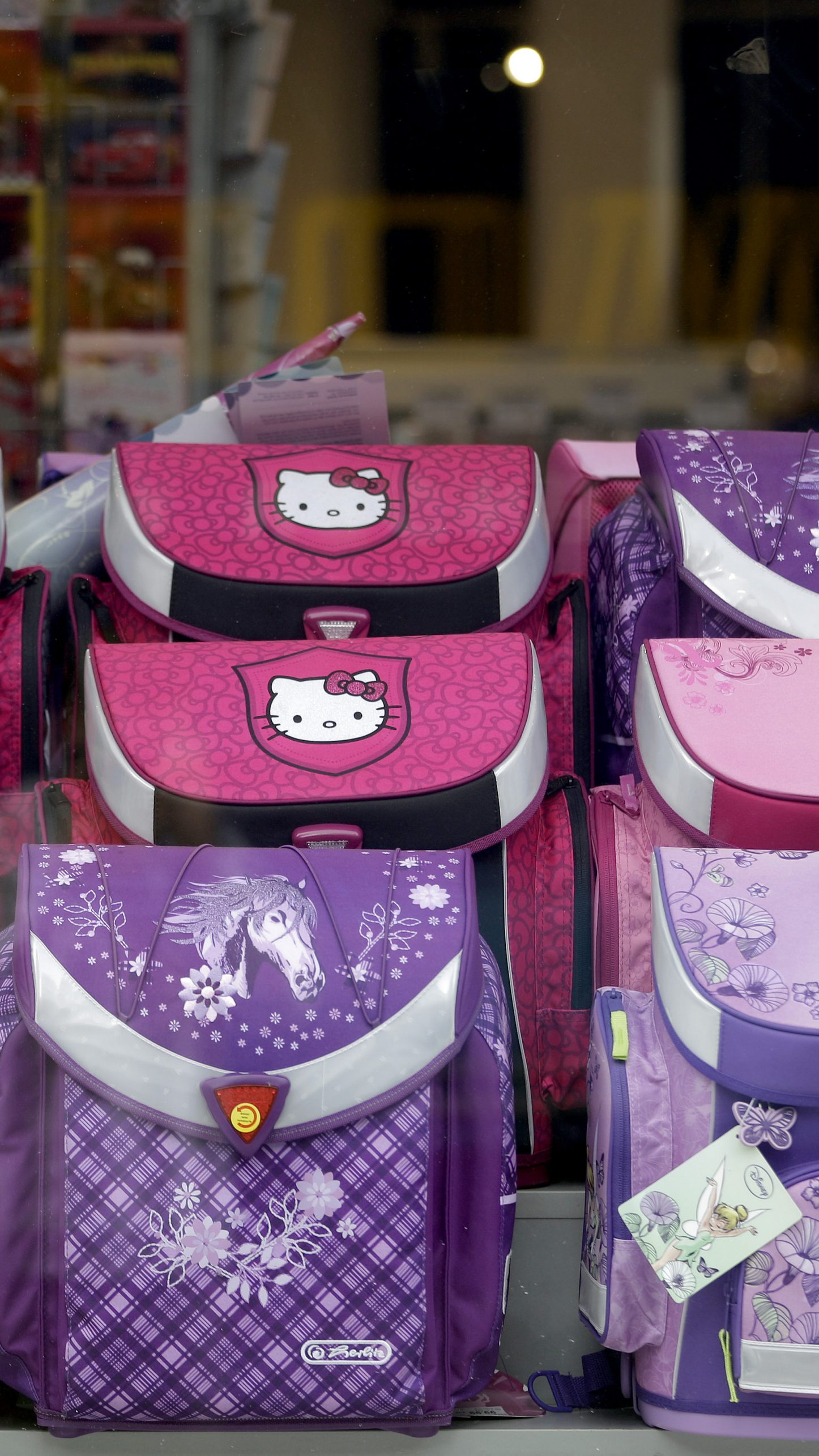 Preisabsprachen bei Schultaschen und Rucksäcken.