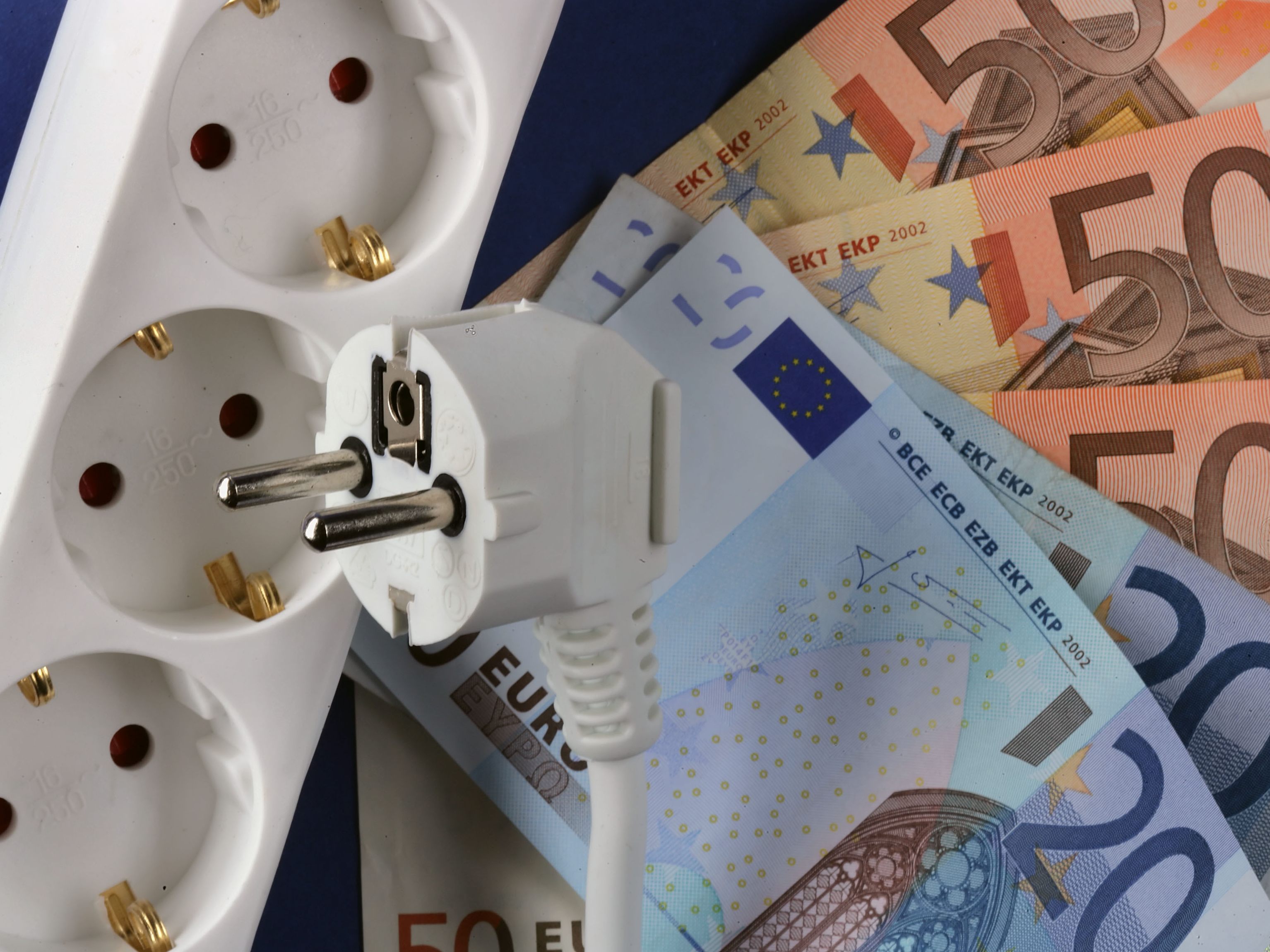 Johannes Huber schreibt im Gastkommentar, warum die Strompreise abgefedert werden sollten. Johannes Huber schreibt im Gastkommentar, warum die Strompreise abgefedert werden sollten.